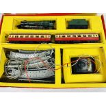 Tri-and Railways R1X passenger train set in box