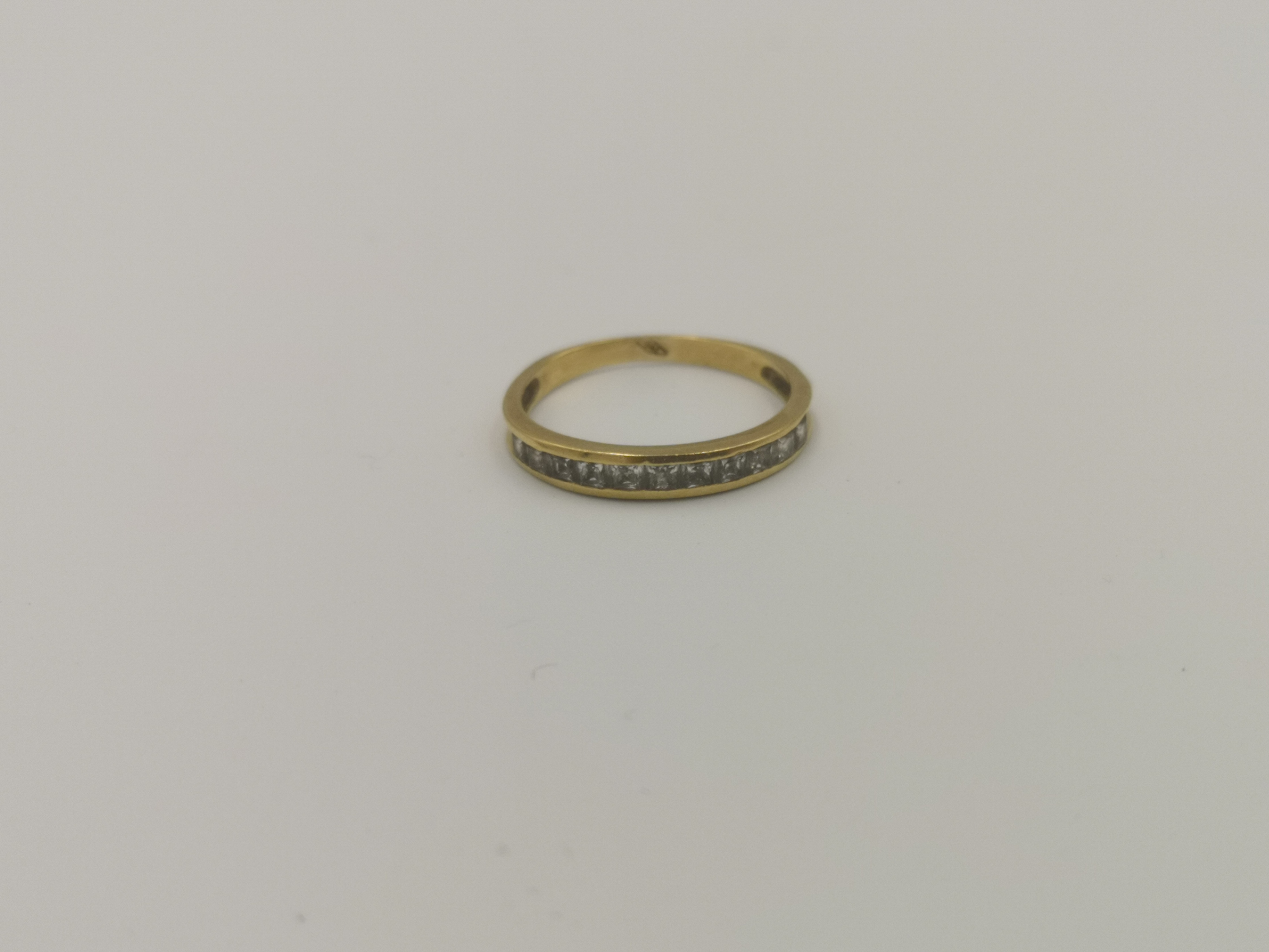 18ct gold 1/2 eternity ring