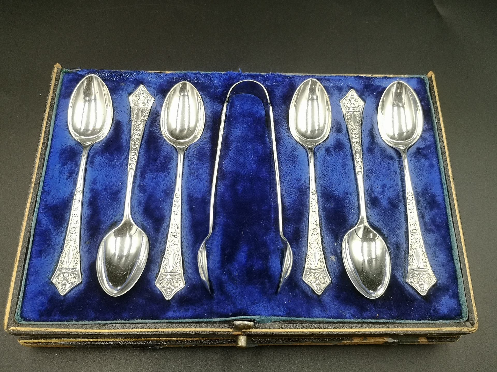 Box of silver tea spoons, a box of silver forks and a box with two silver spoons - Image 4 of 7