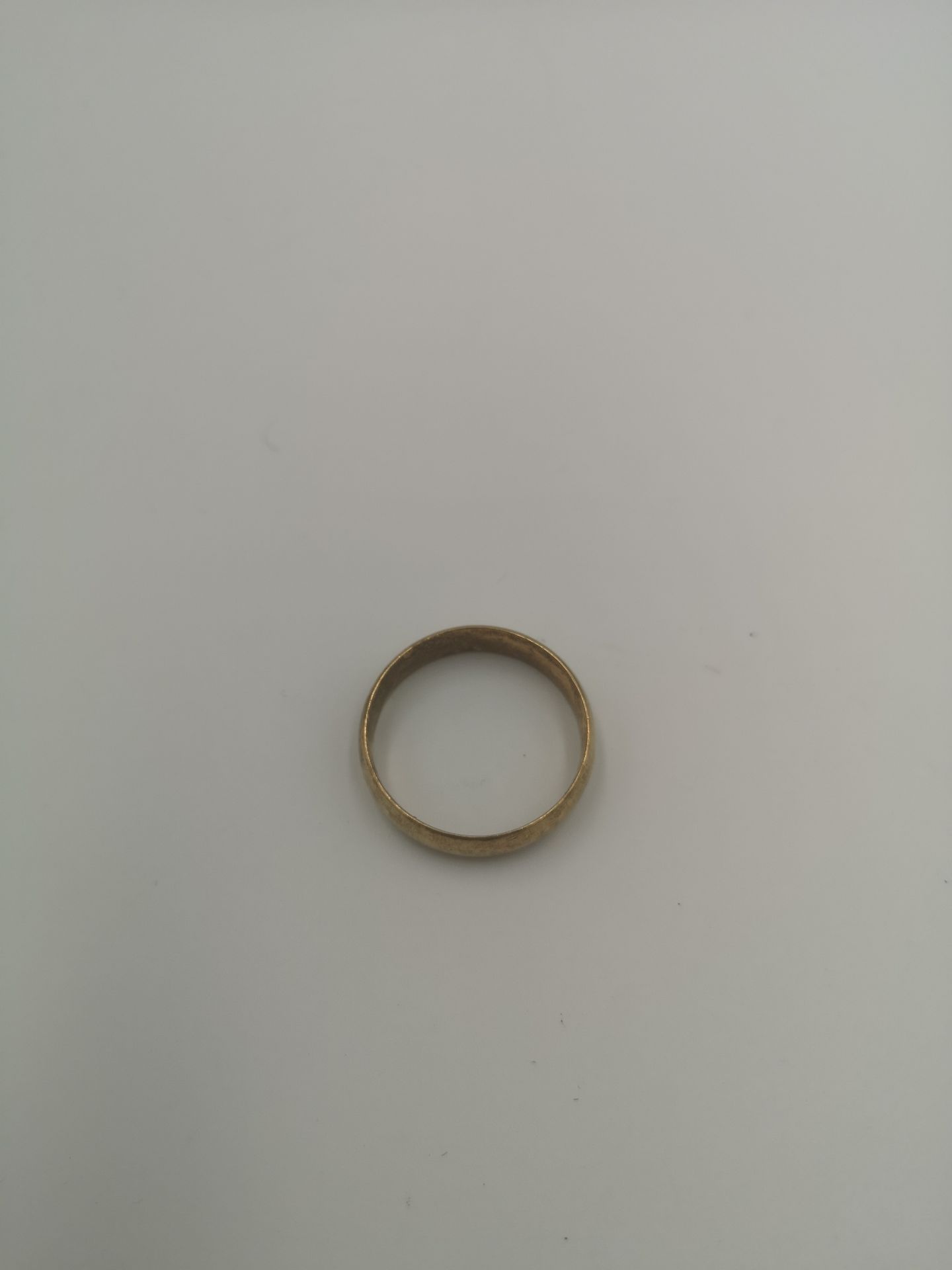 9ct gold band - Image 3 of 4