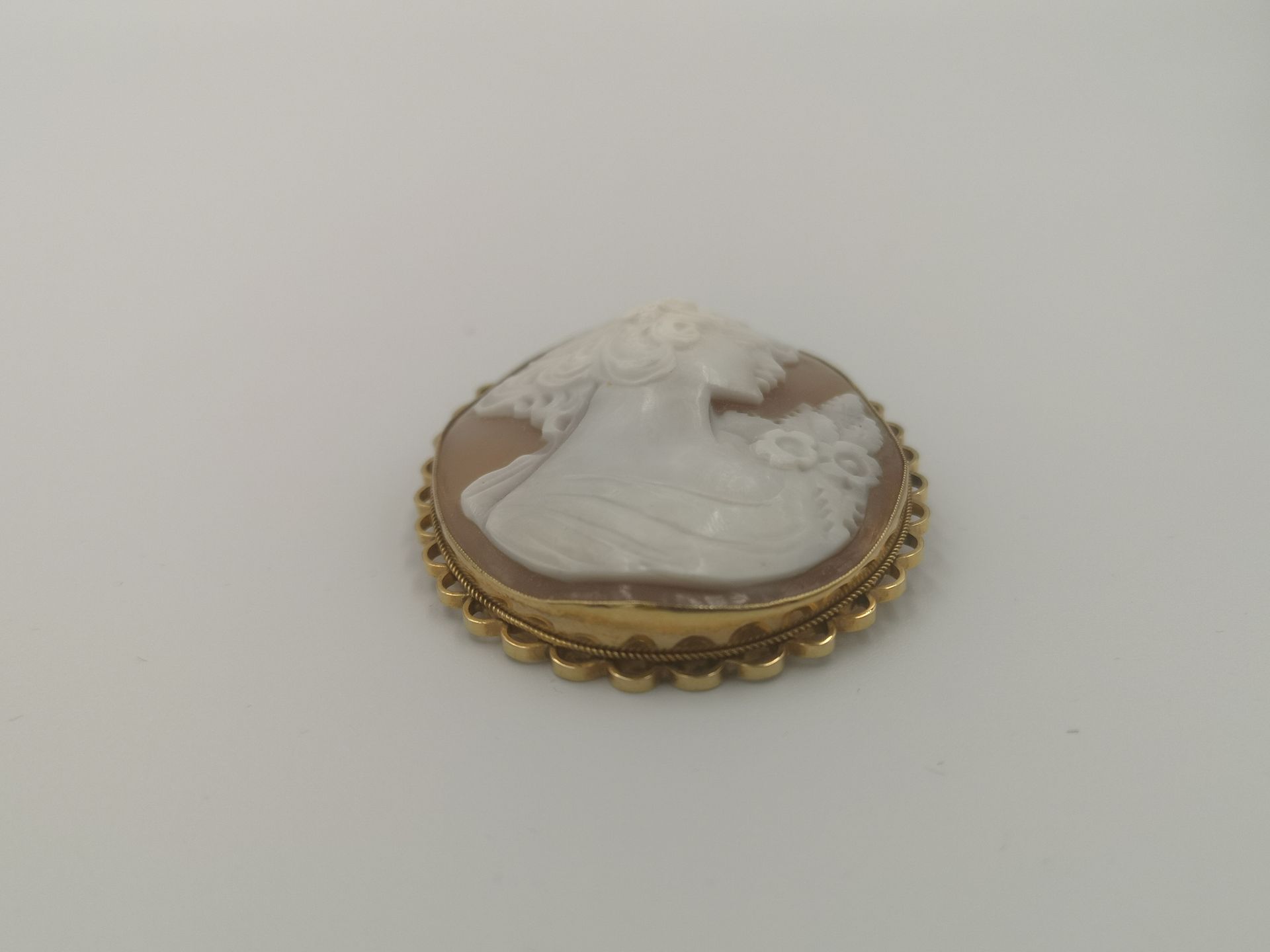Cameo shell brooch - Image 3 of 4
