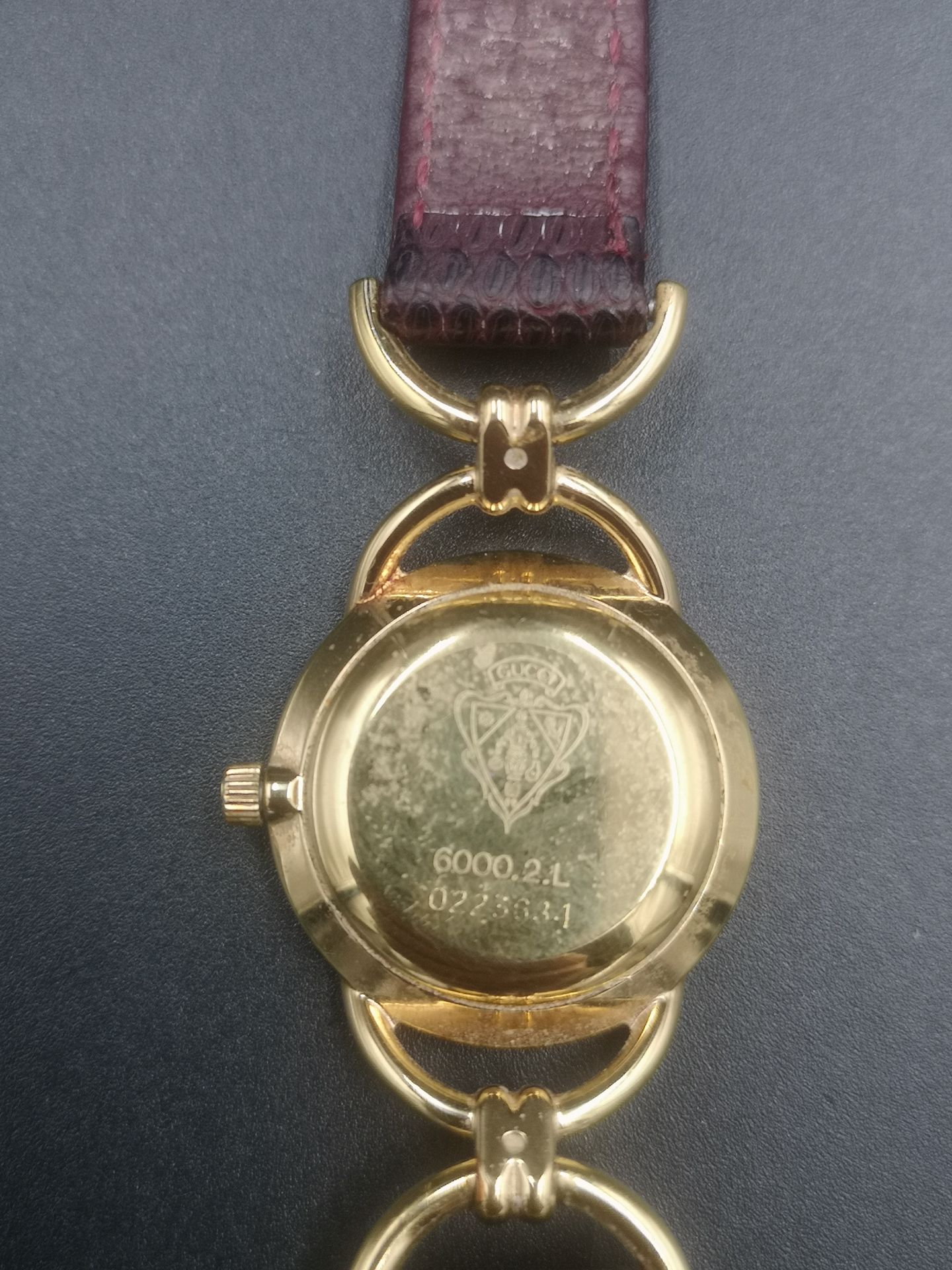 Gucci ladies quartz wrist watch in original box. - Image 4 of 6