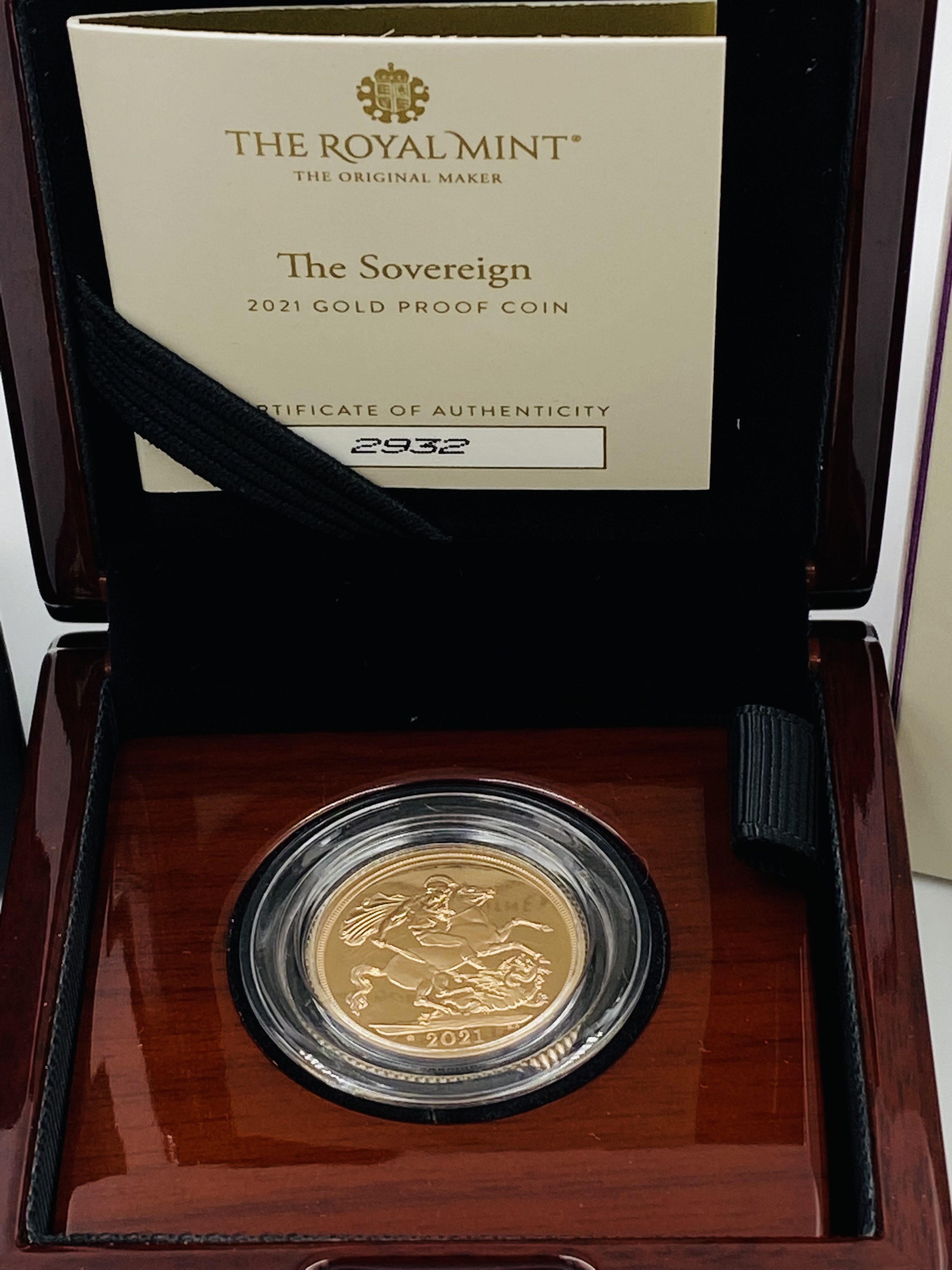Royal Mint 2021 limited edition 22ct gold proof sovereign - Image 2 of 4