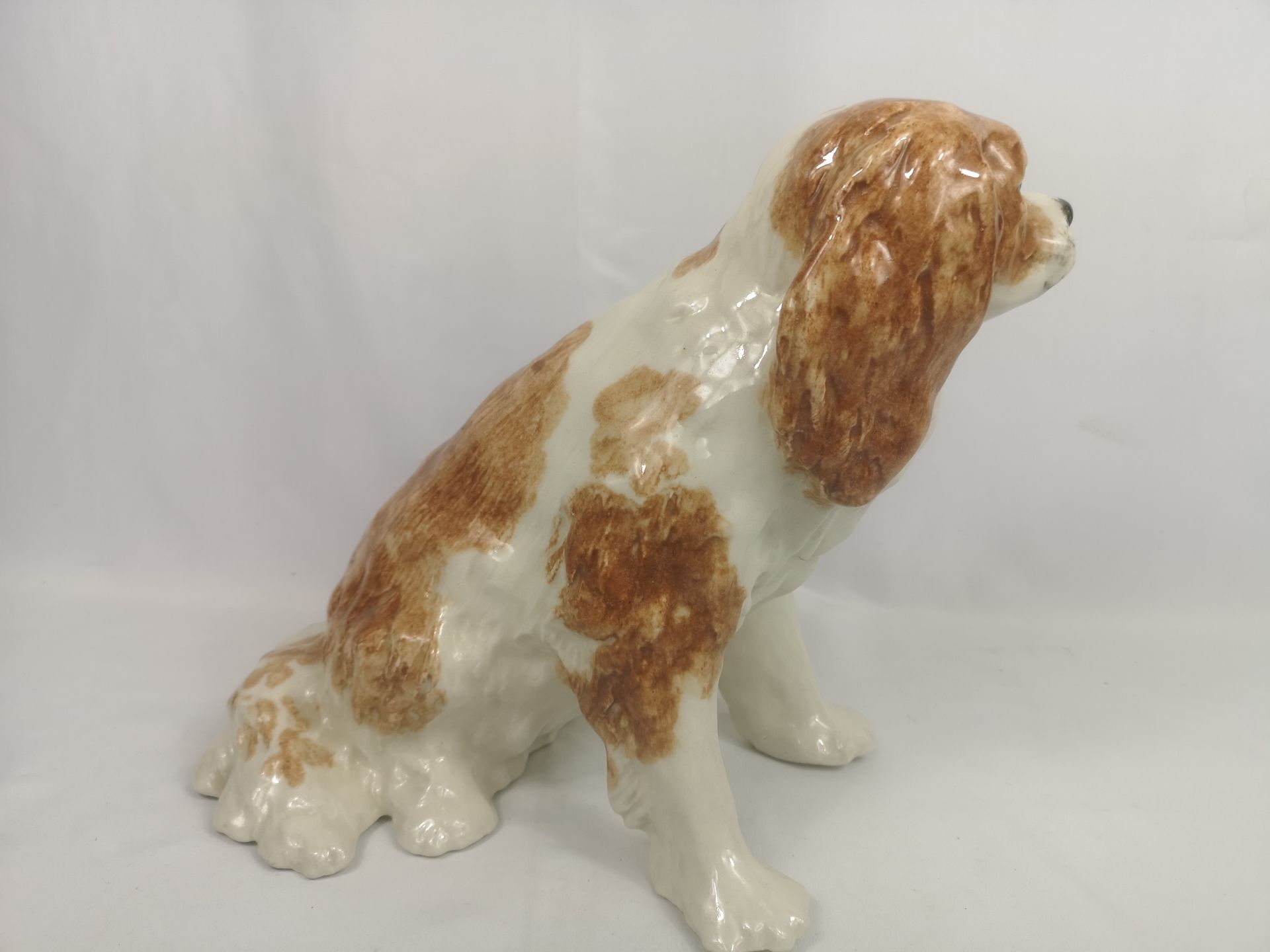 Winstanley pottery King Charles Spaniel; together with a Cinque Ports pottery fox. - Image 5 of 5