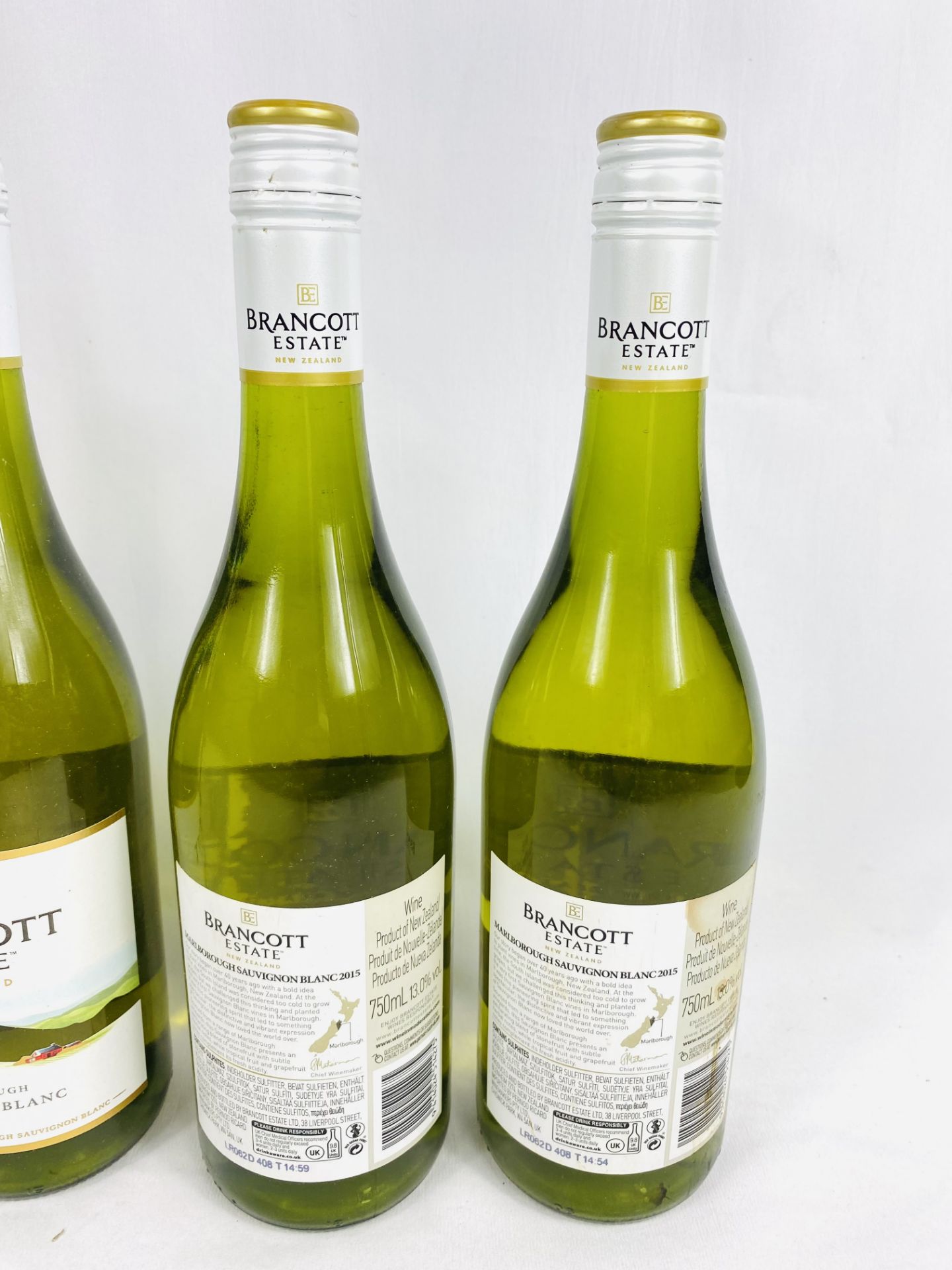 Five bottles of Sauvignon Blanc Brancott Estate 2015; together with one other - Image 4 of 4