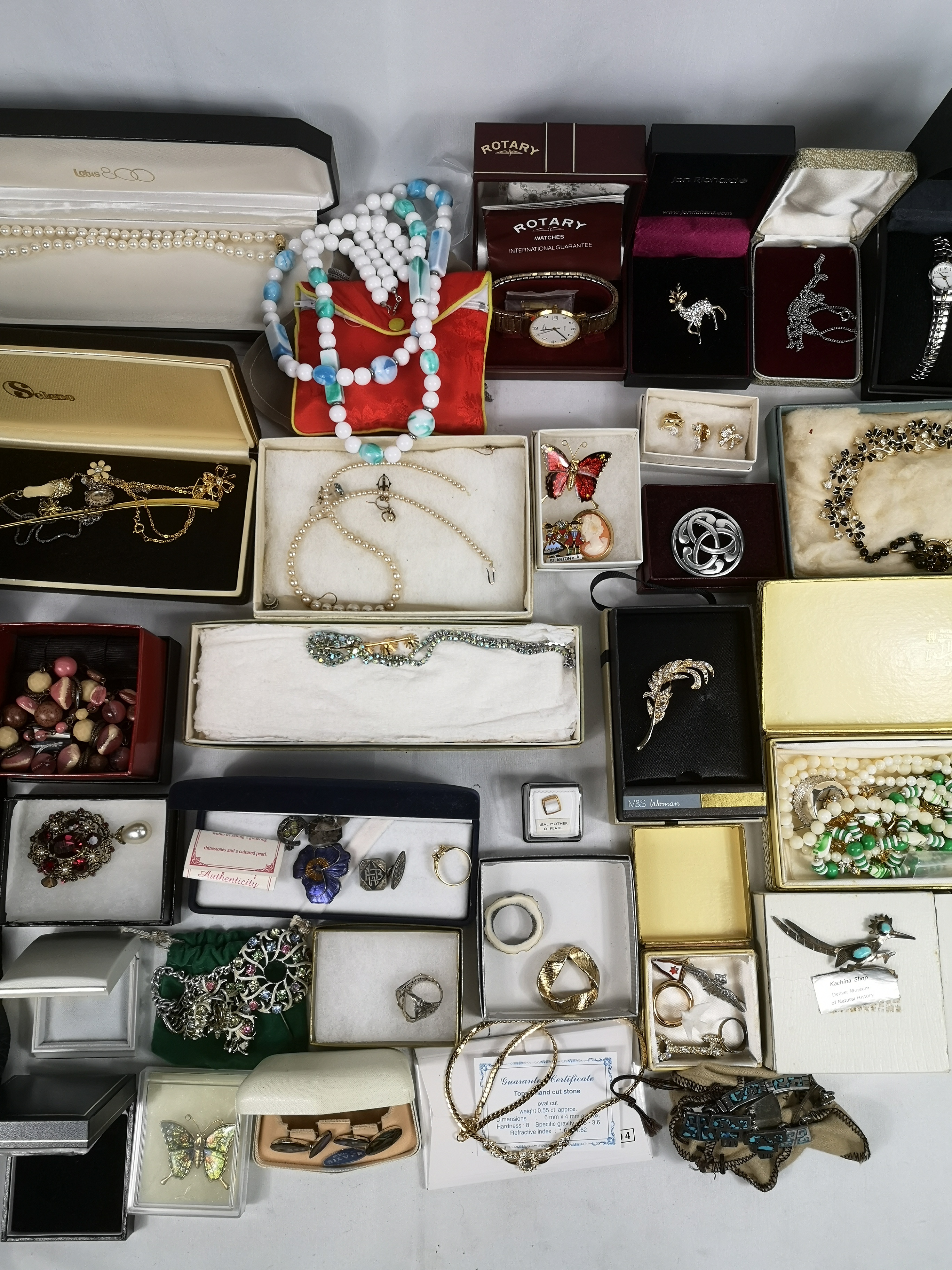 Quantity of costume jewellery - Image 3 of 5