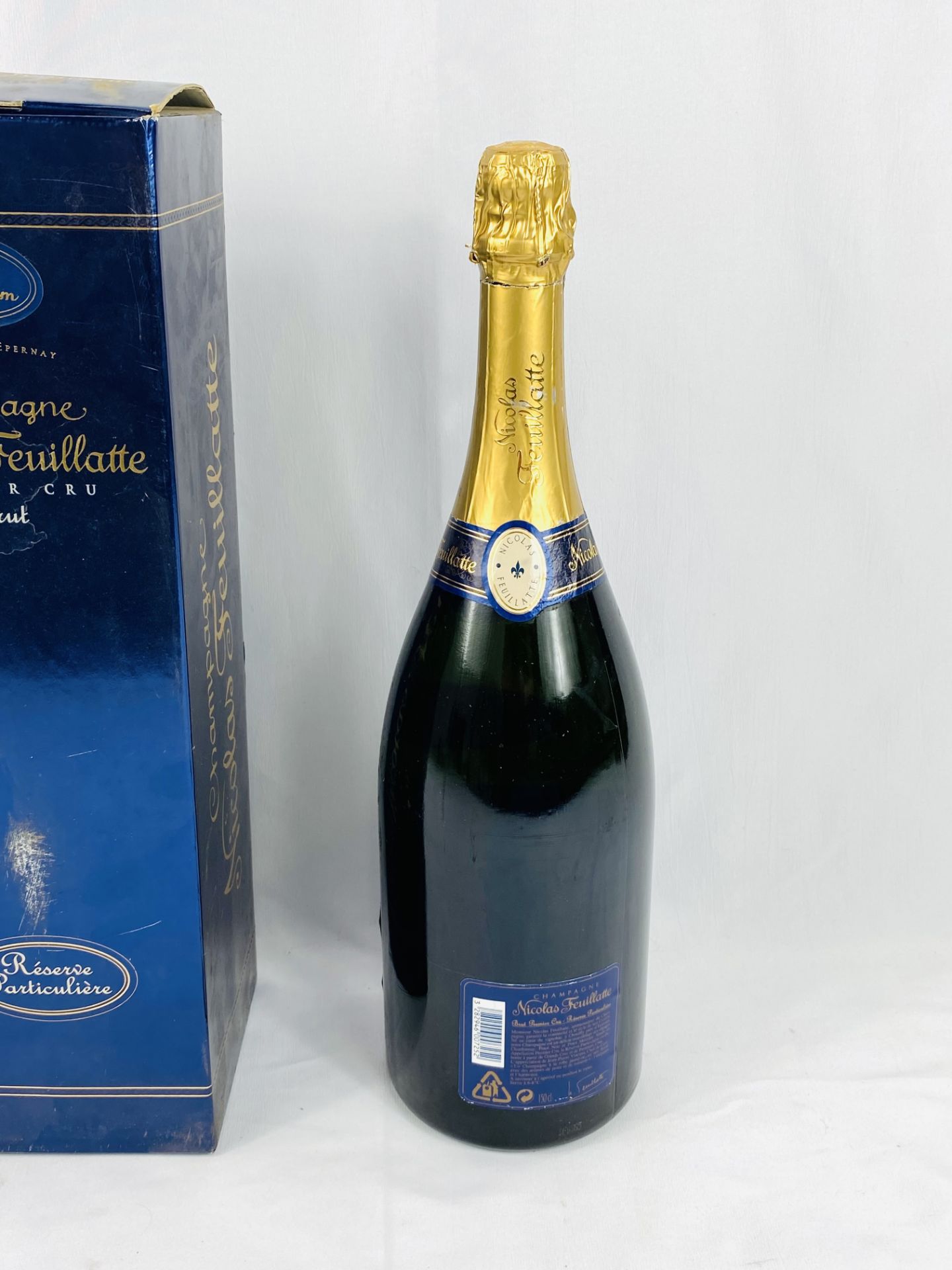 Nicolas Feuillatte Premier cru champagne - Image 3 of 4