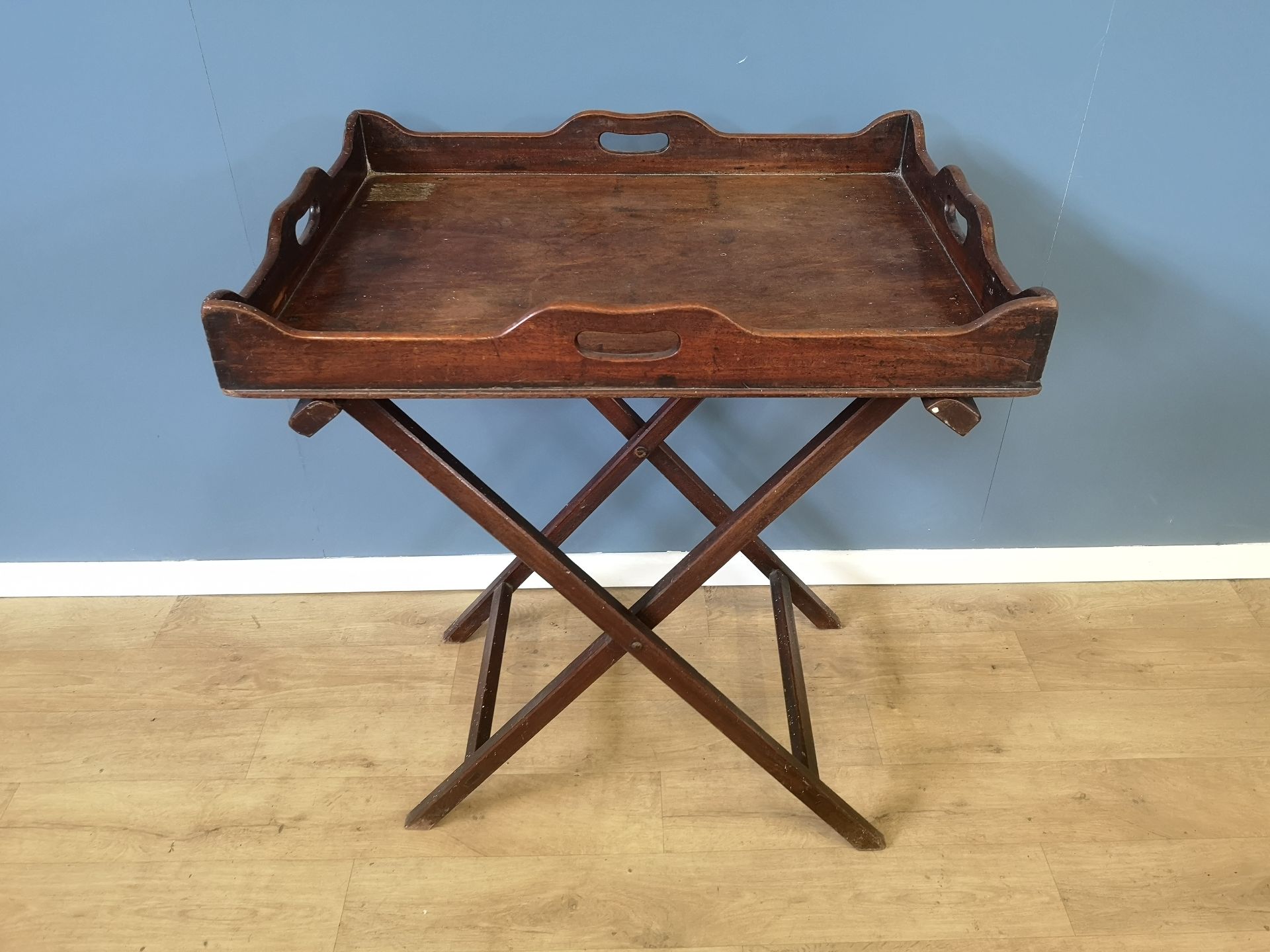 Victorian mahogany butlers tray