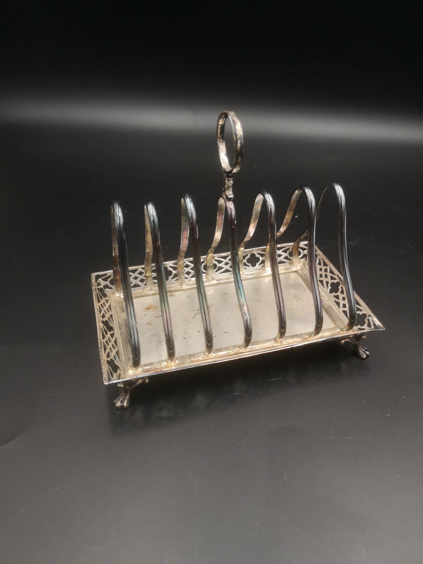 Goldsmith and Silversmith Co. silver toast rack, 1911 - Image 3 of 5