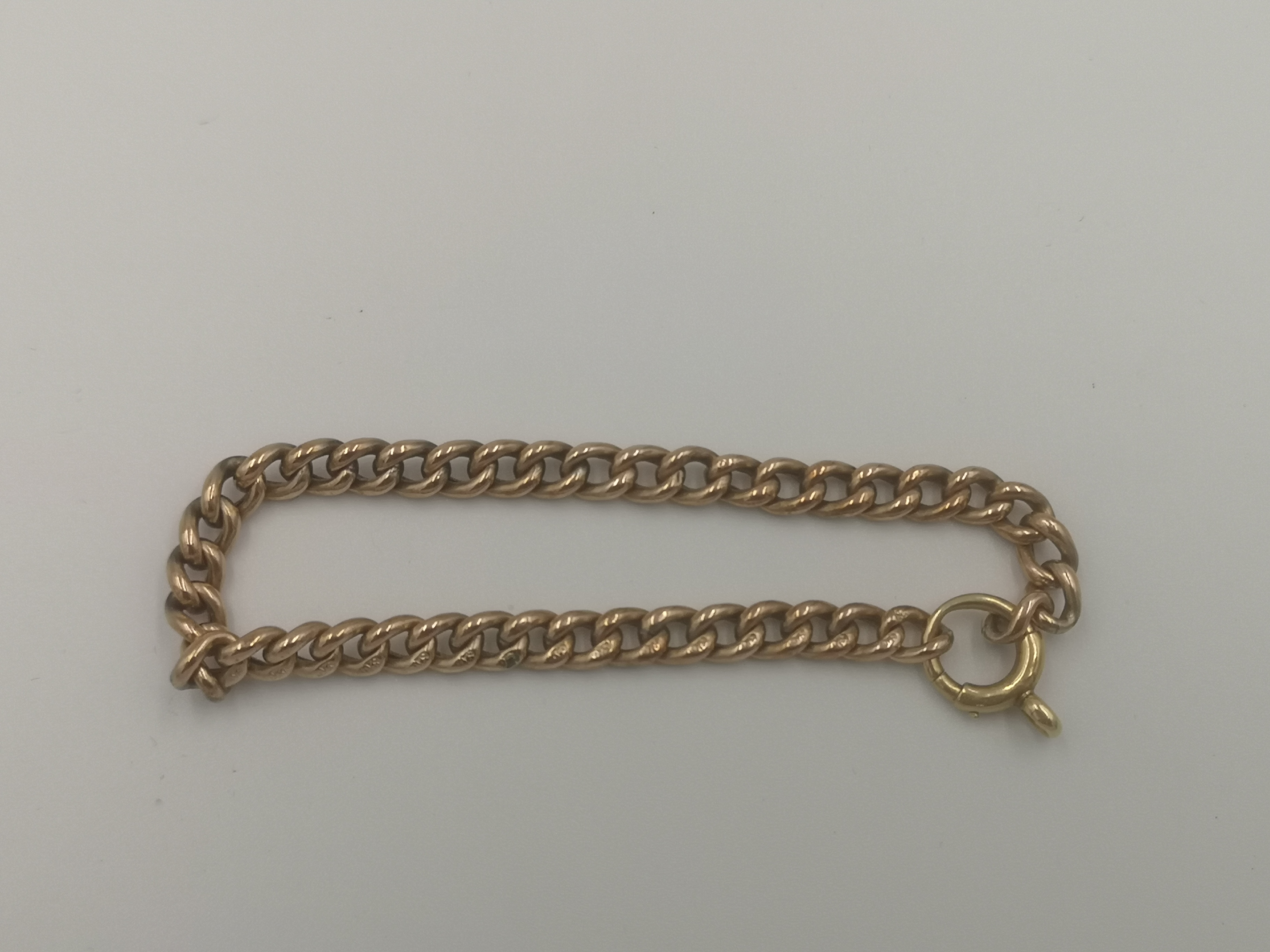 9ct gold curb link bracelet - Image 3 of 4