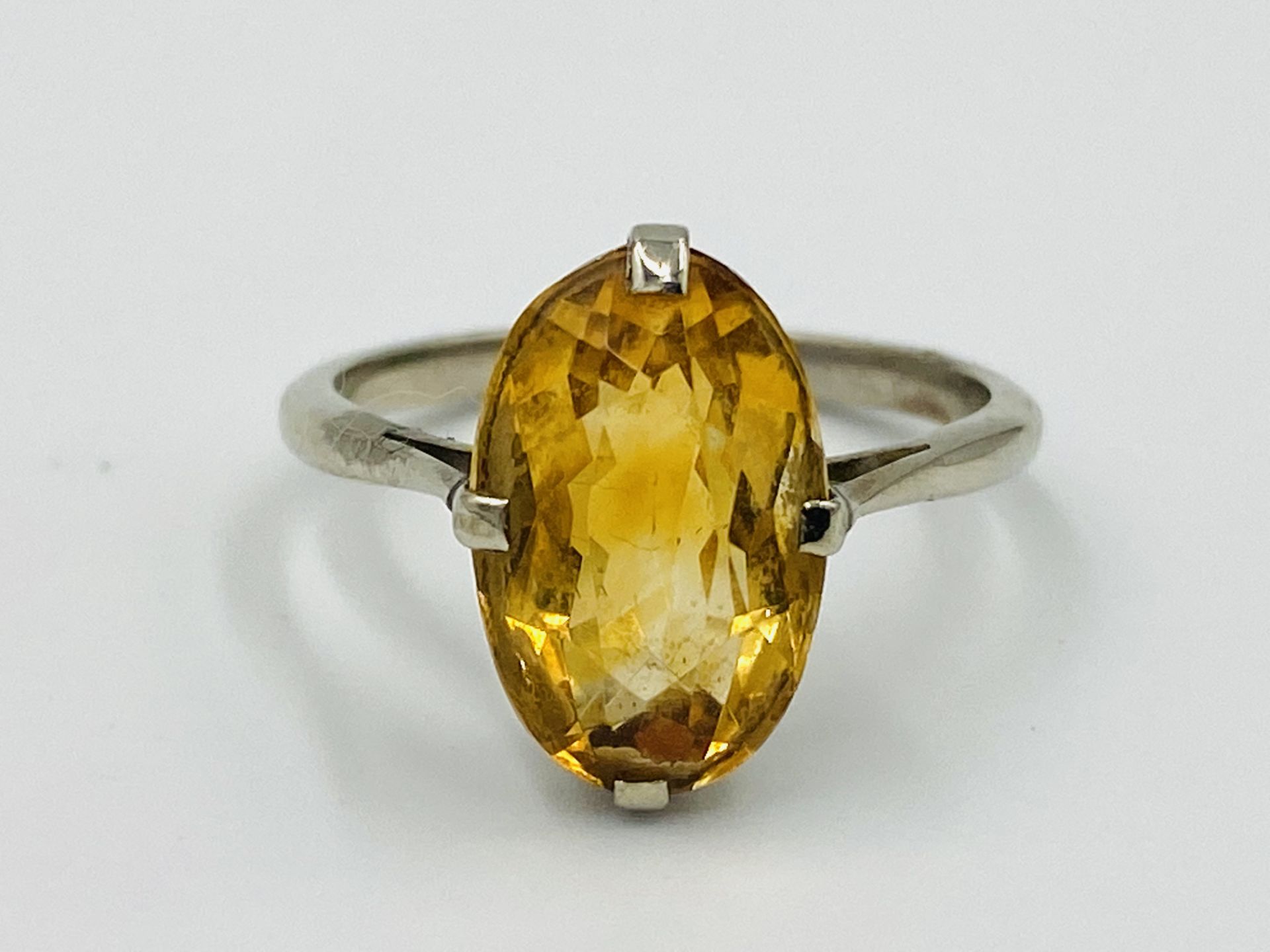 9ct gold ring set with a cognac citrine