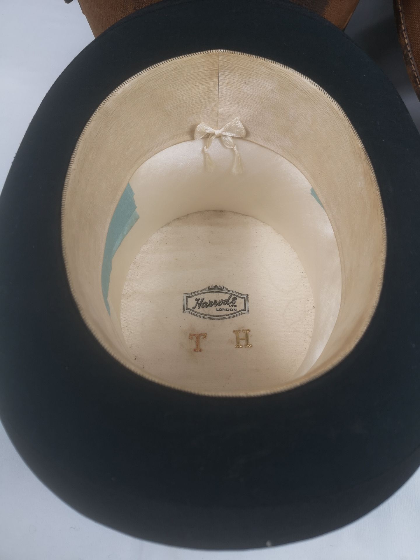 Harrods silk top hat together with an Army & Navy hat box - Image 3 of 6