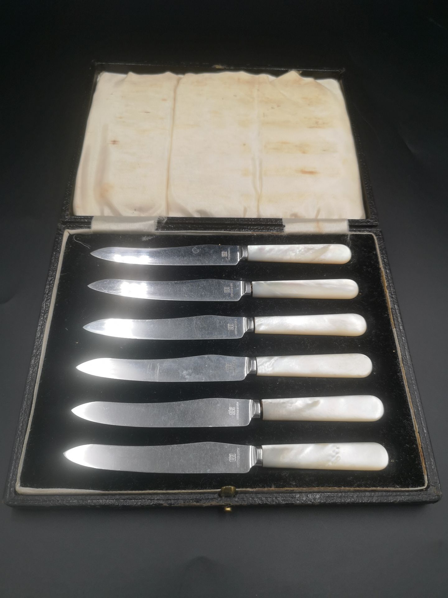 Boxed set of silver tea spoons together with two silver forks and other items of silver - Image 4 of 5