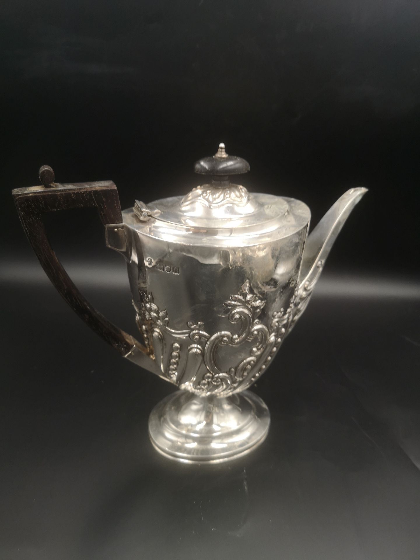 Four piece silver tea set, 1922 - Image 2 of 5