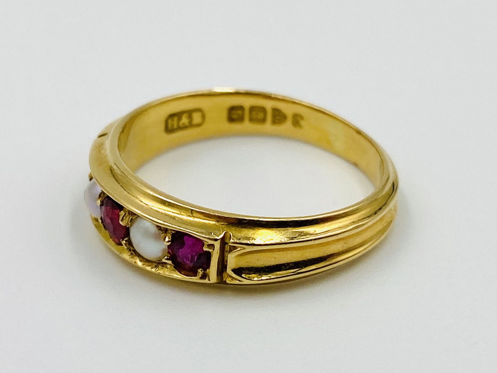 18ct gold, ruby and seed pearl ring - Image 2 of 5