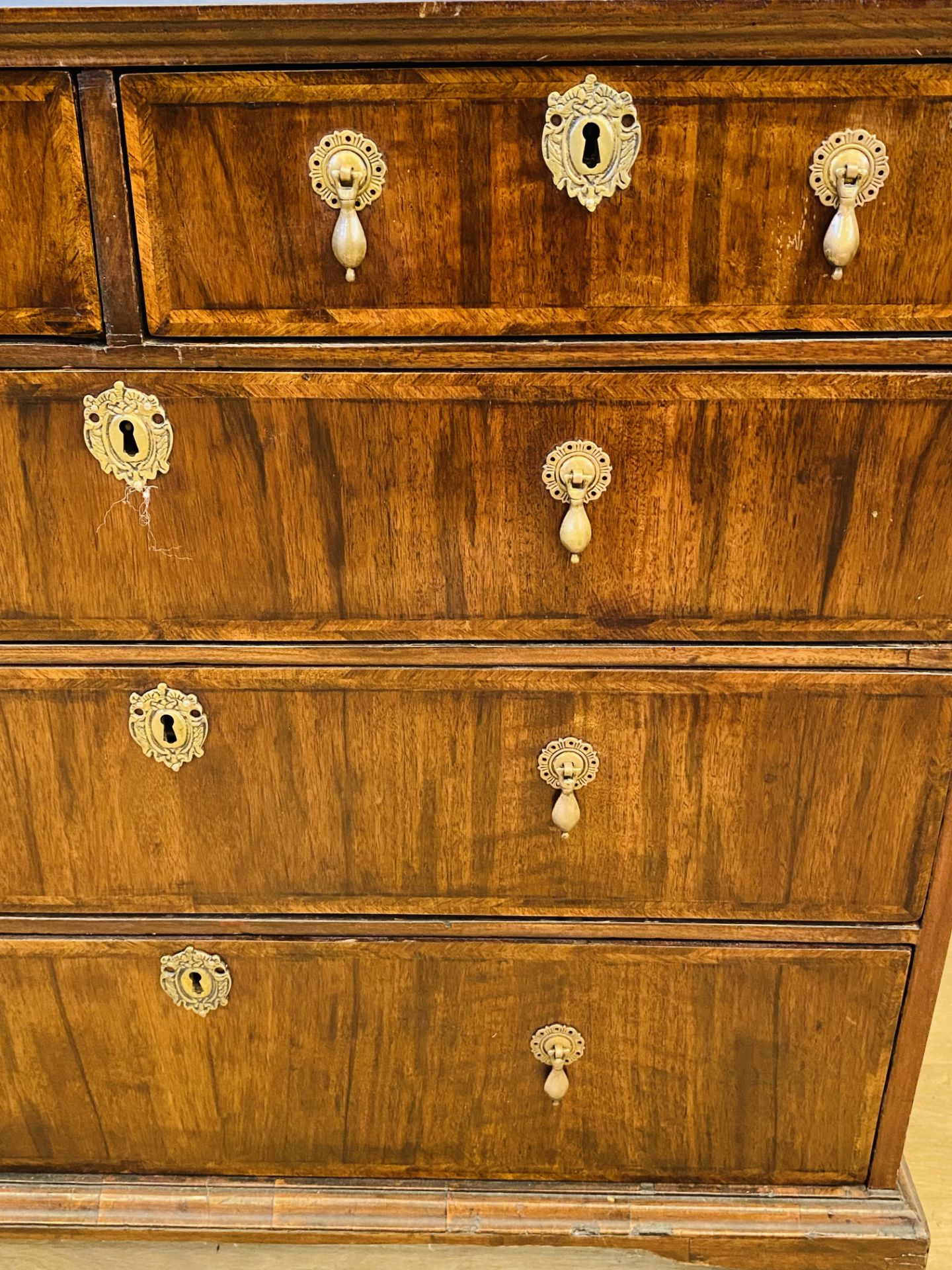 Victorian mahogany chest of drawers - Image 5 of 6