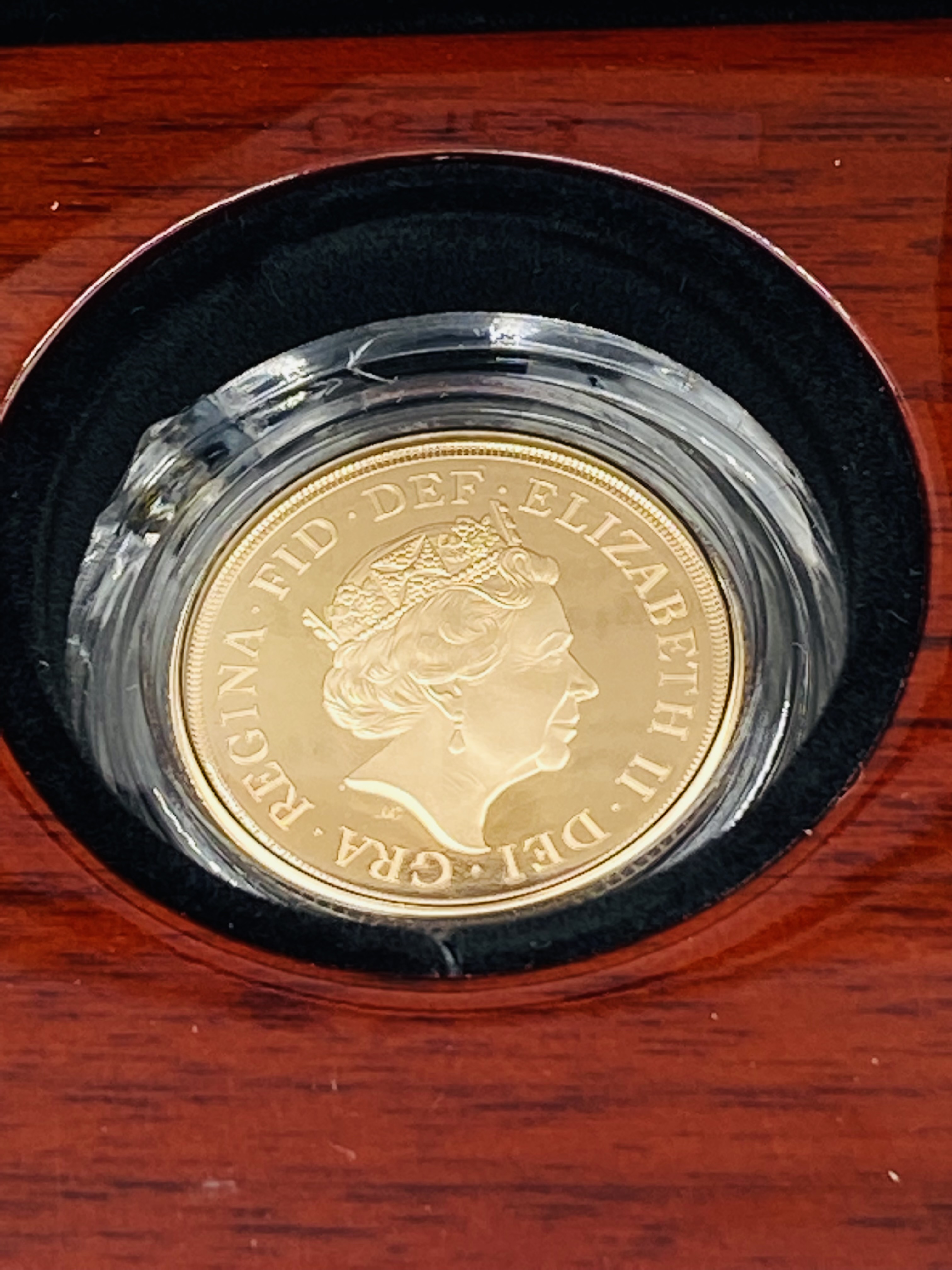 Royal Mint 2021 limited edition 22ct gold proof sovereign - Image 3 of 5