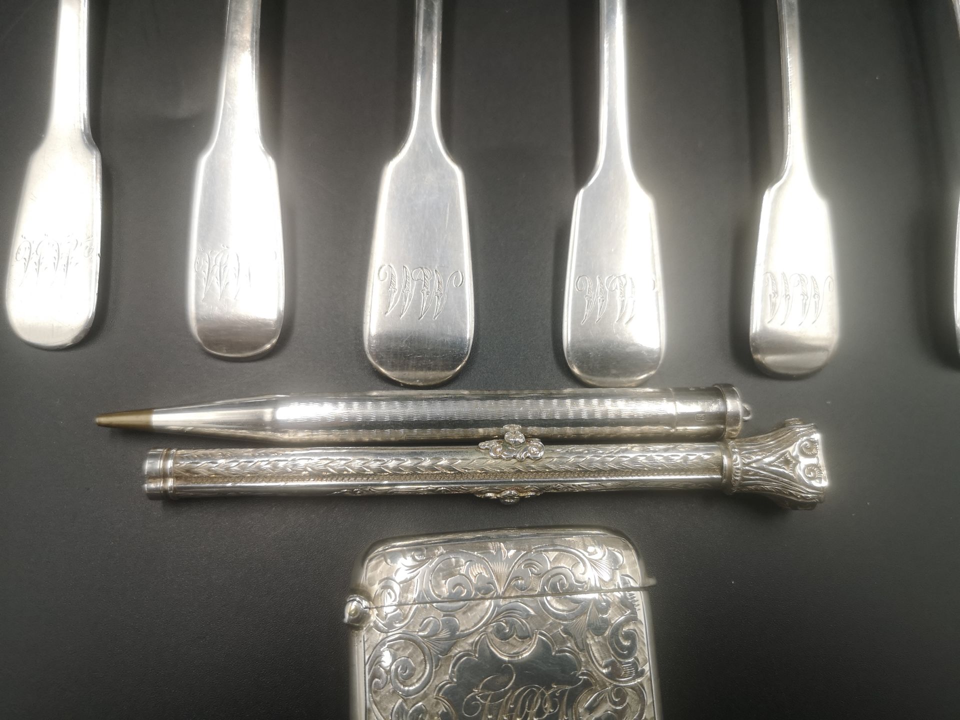Set of six silver tea spoons and other items of silver - Image 4 of 6