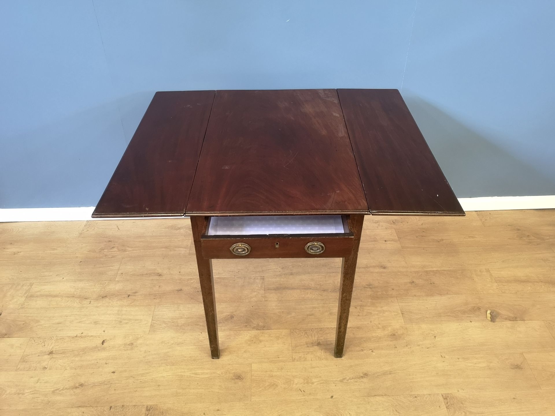 Victorian mahogany drop side table - Image 5 of 5