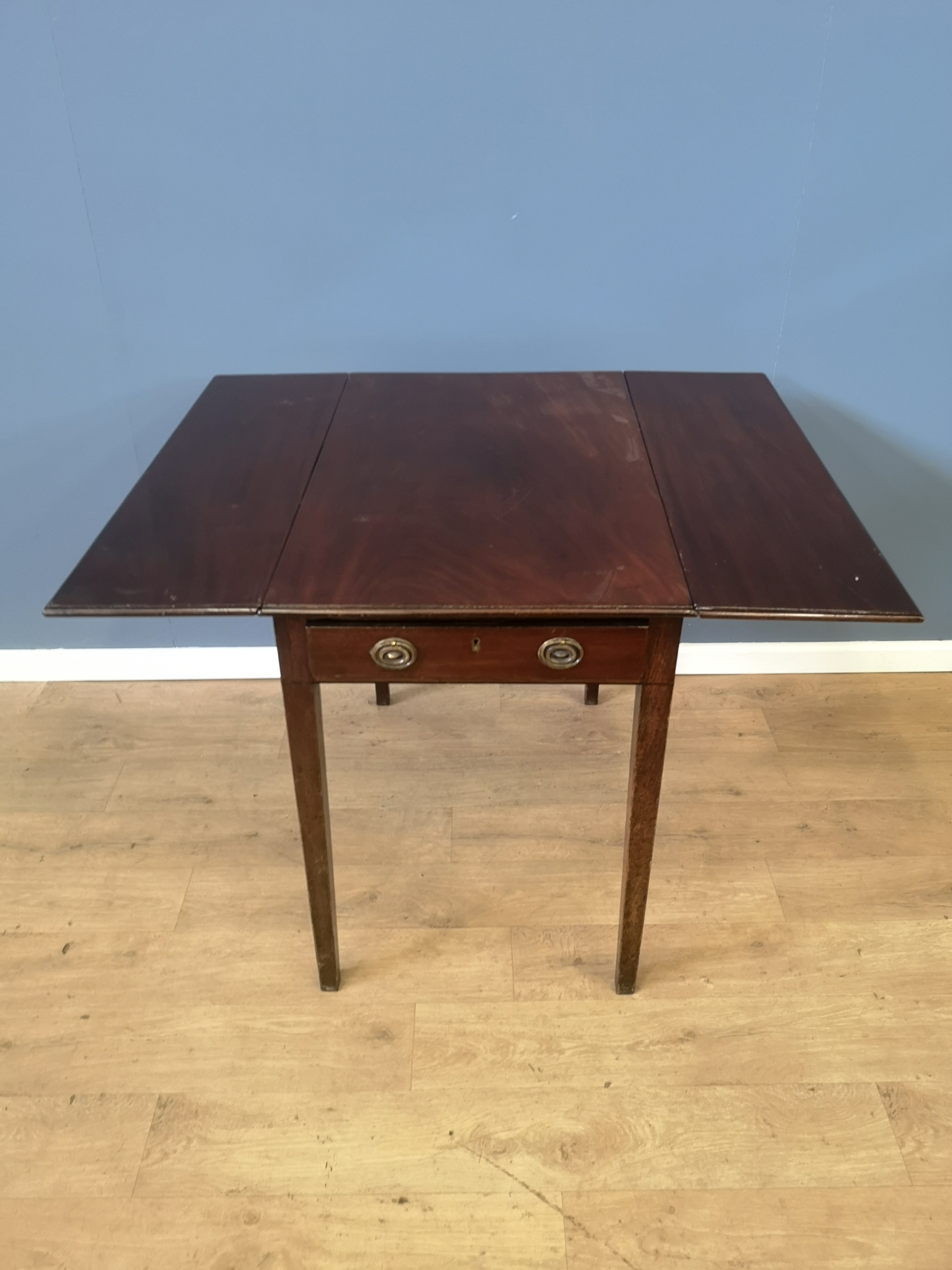 Victorian mahogany drop side table - Image 2 of 5