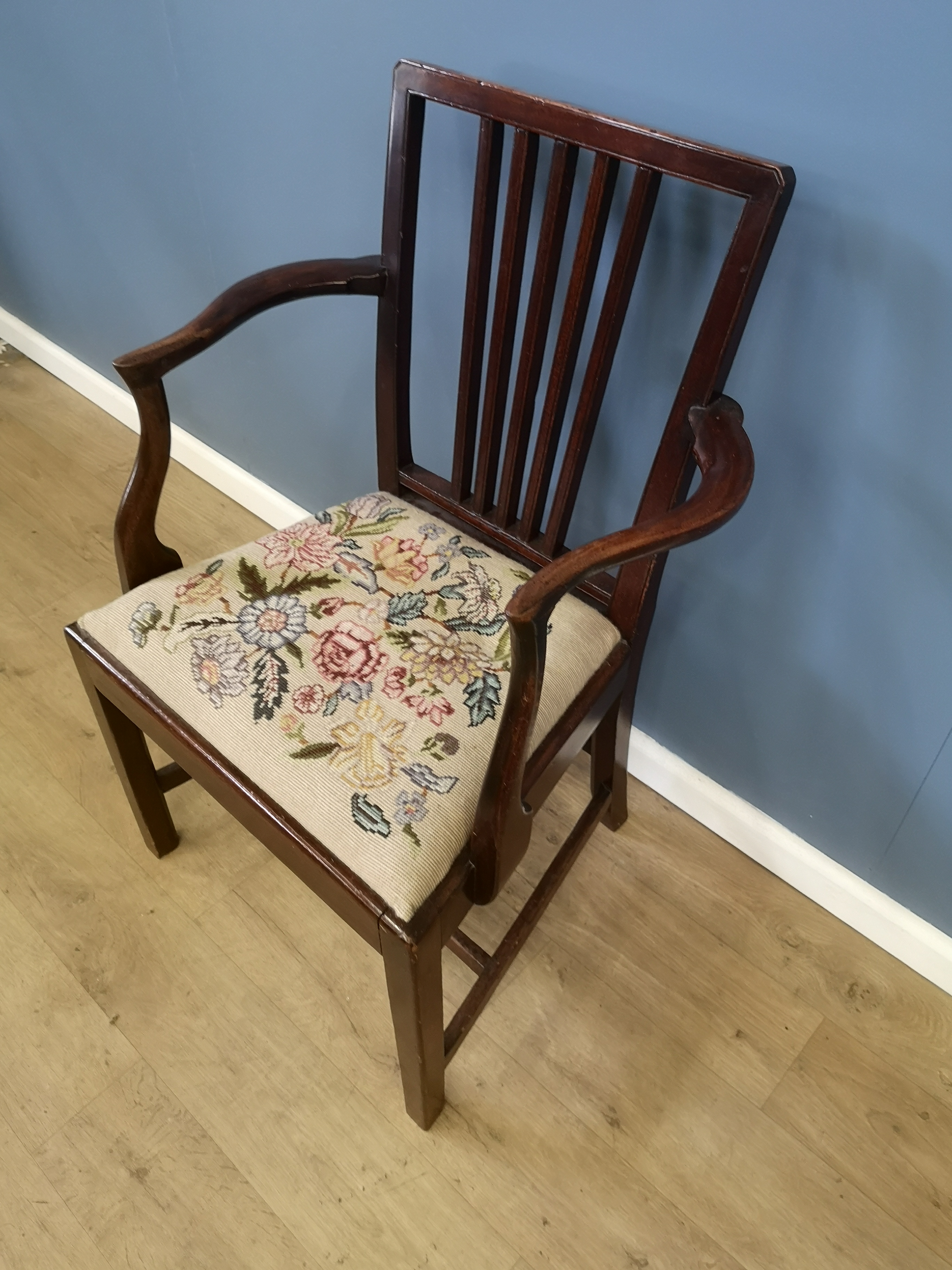 Georgian mahogany elbow chair - Image 2 of 5