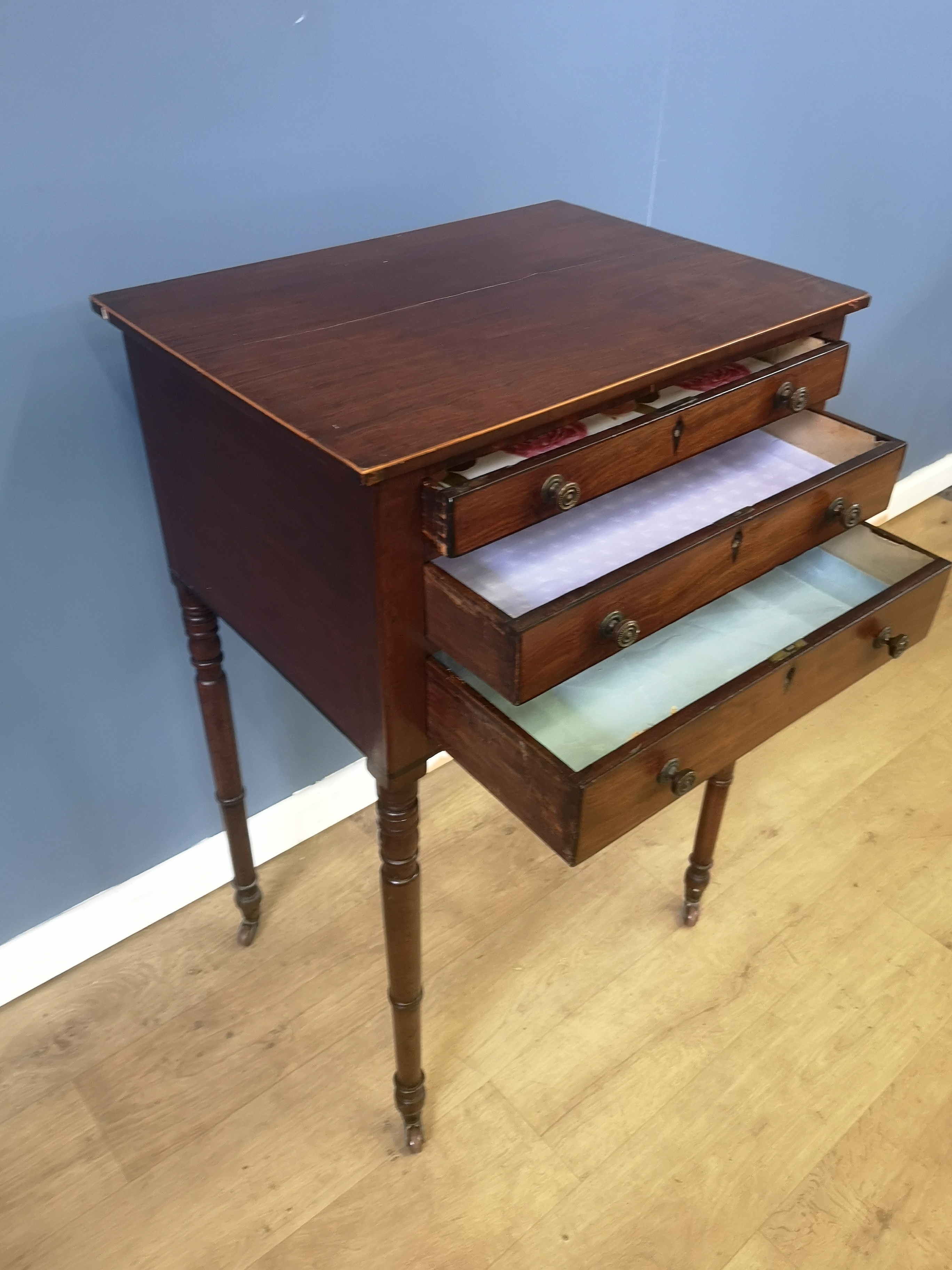 Victorian mahogany chest of drawers - Image 6 of 6