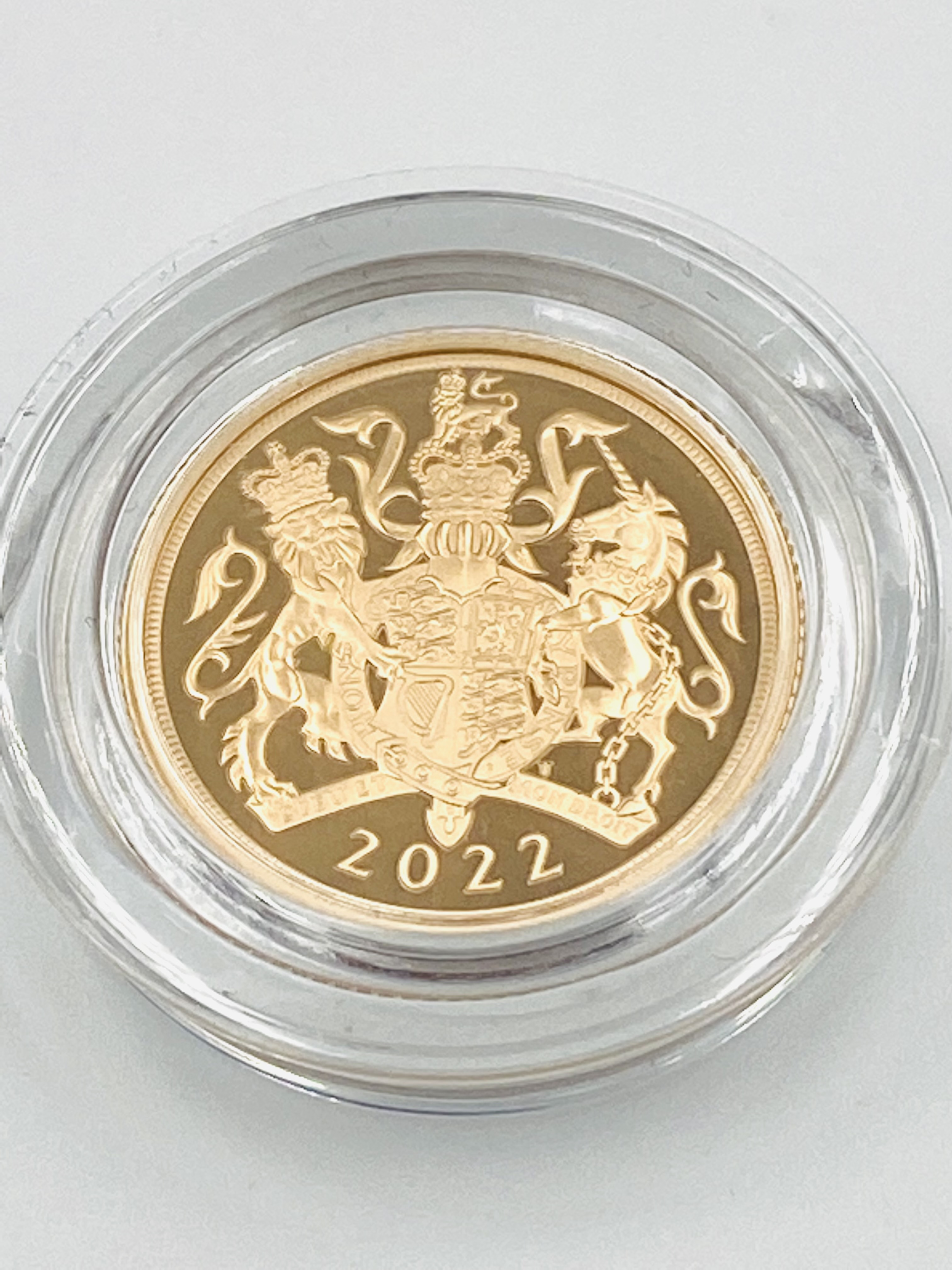 Royal Mint 2021 limited edition 22ct gold proof sovereign - Image 4 of 5