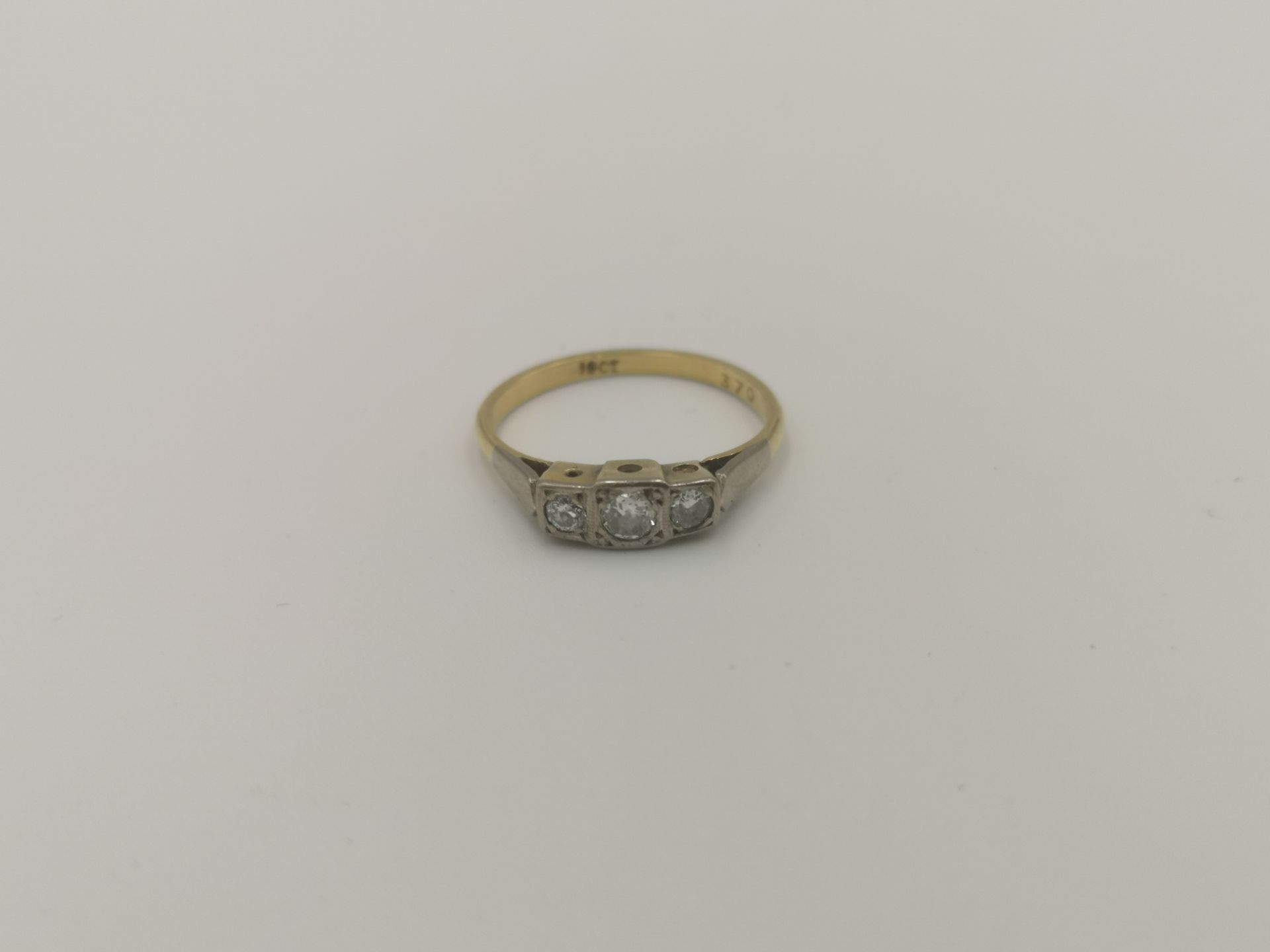 18ct gold and diamond ring