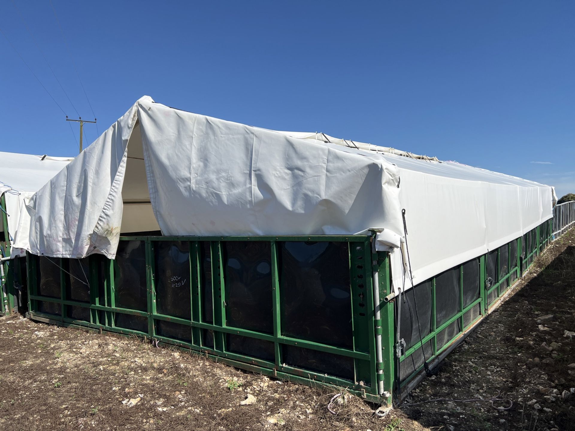 John Harvey Engineering 42ft x 20ft skid mounted rearing tent - Image 2 of 4