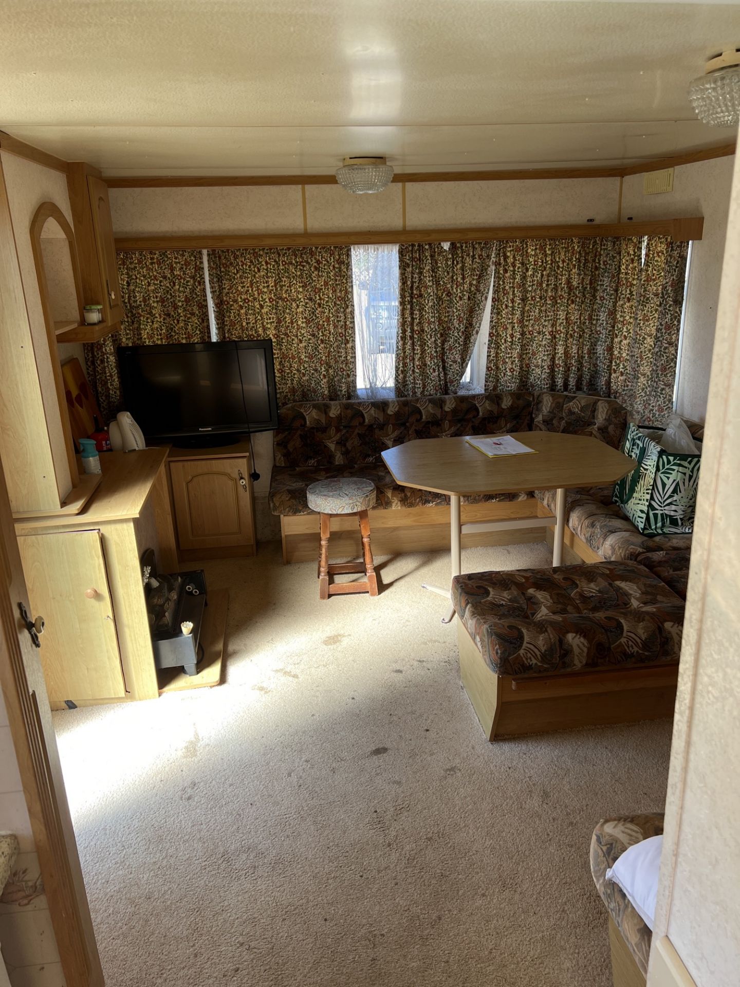 36ft mobile home - Image 9 of 14