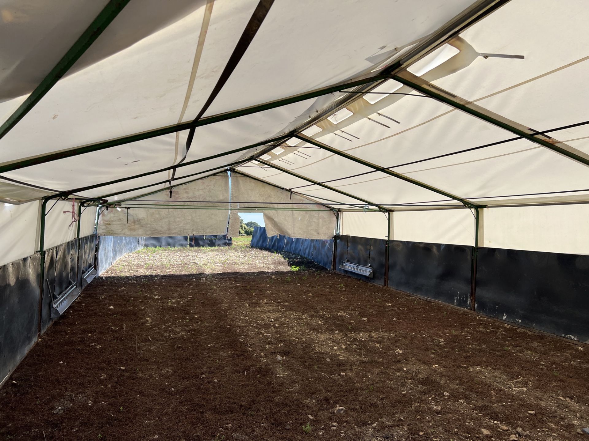 John Harvey Engineering 42ft x 24ft skid mounted rearing tent - Image 3 of 4