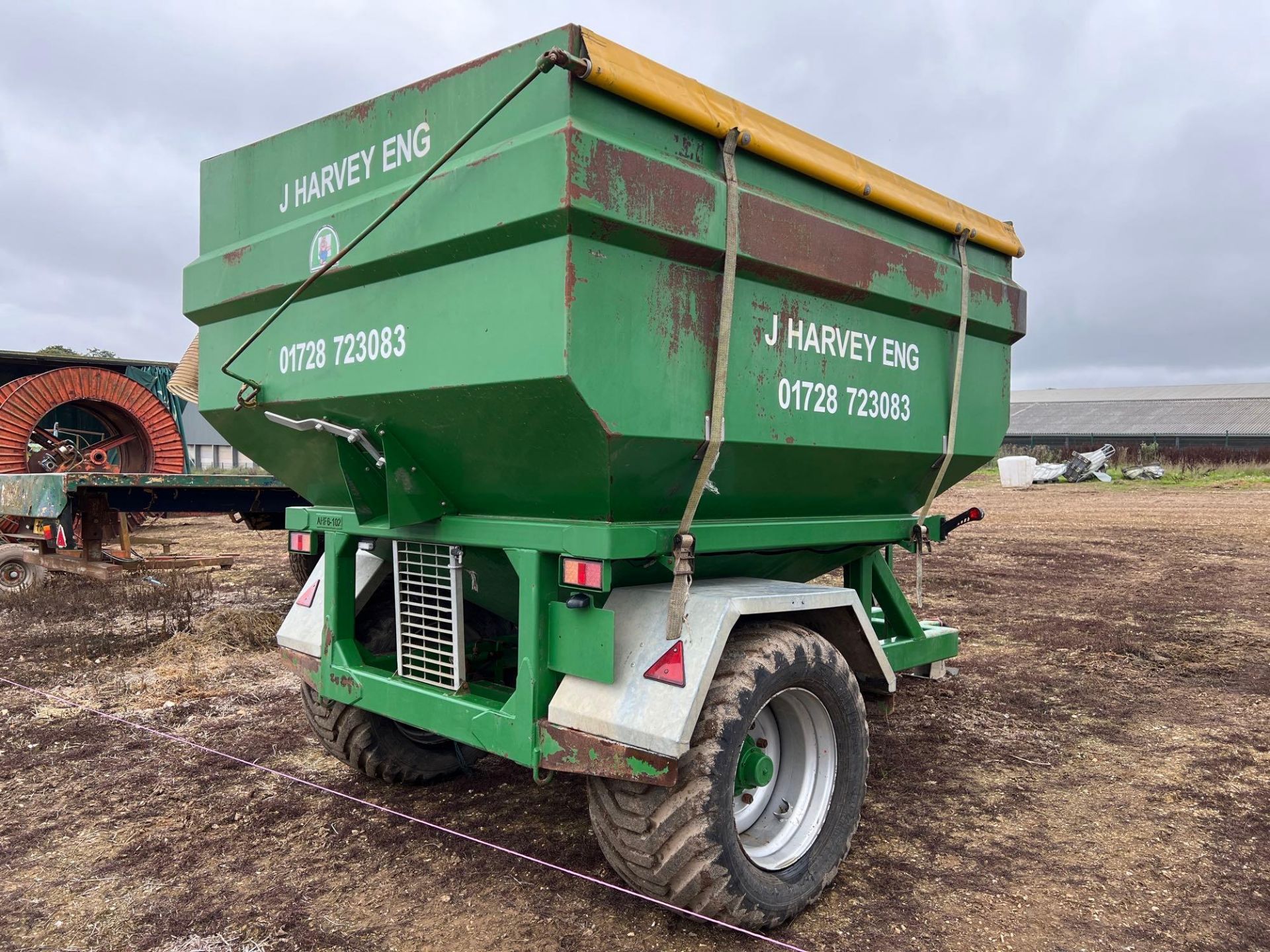 6T feed dispensing trailer (2019) - Image 4 of 8