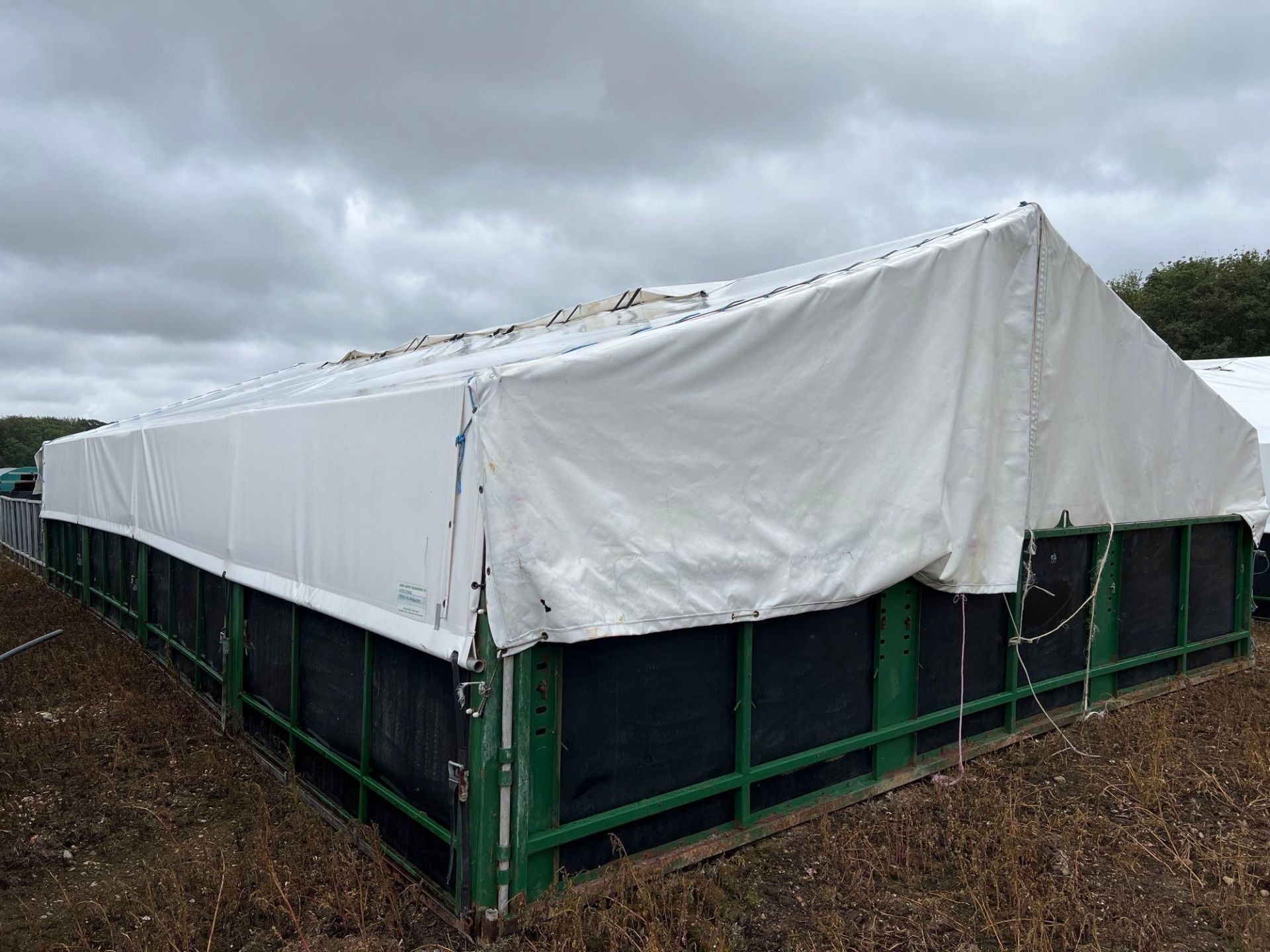 John Harvey Engineering 42ft x 24ft skid mounted rearing tent - Image 4 of 5