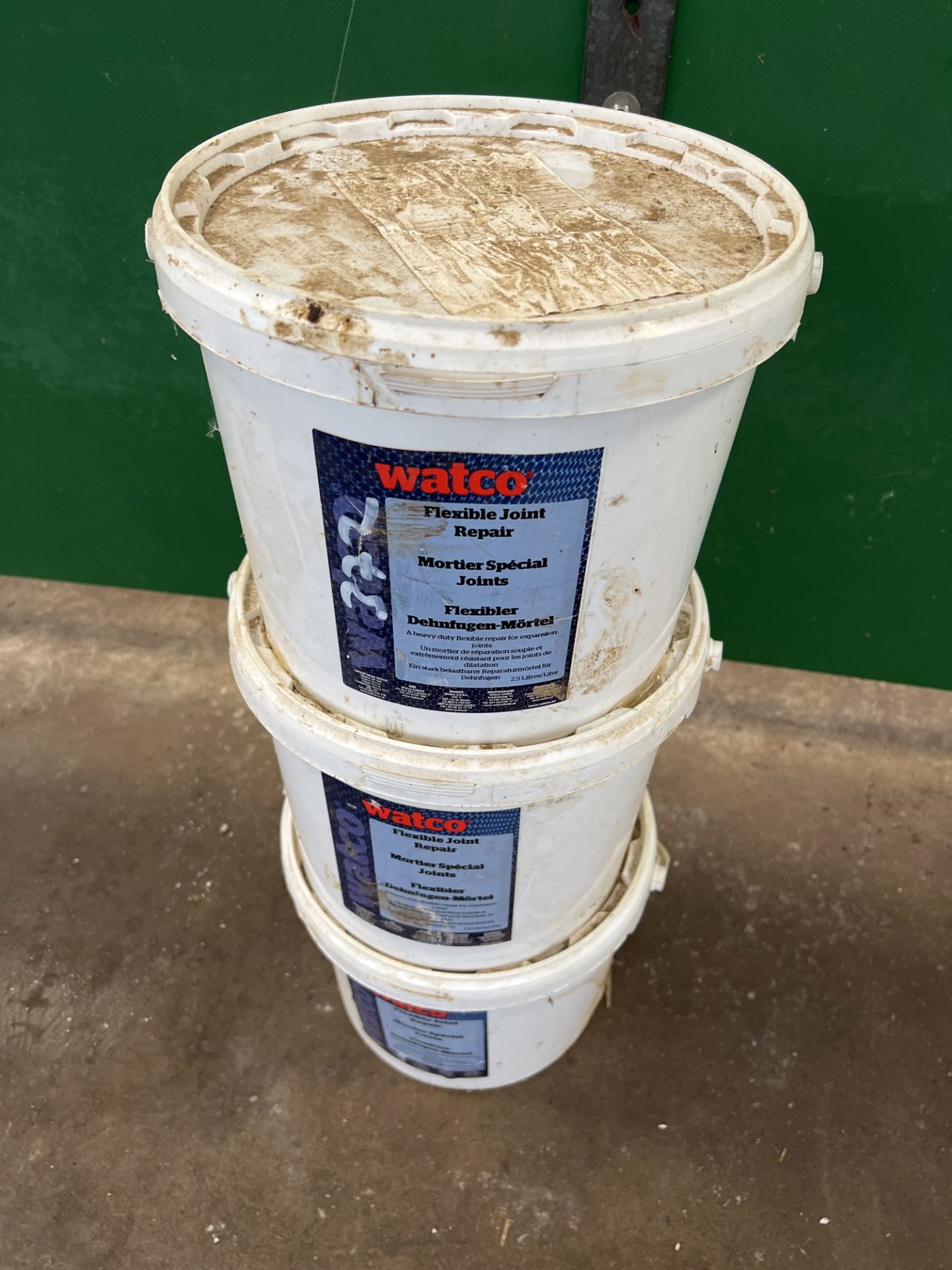 3 buckets of joint repair