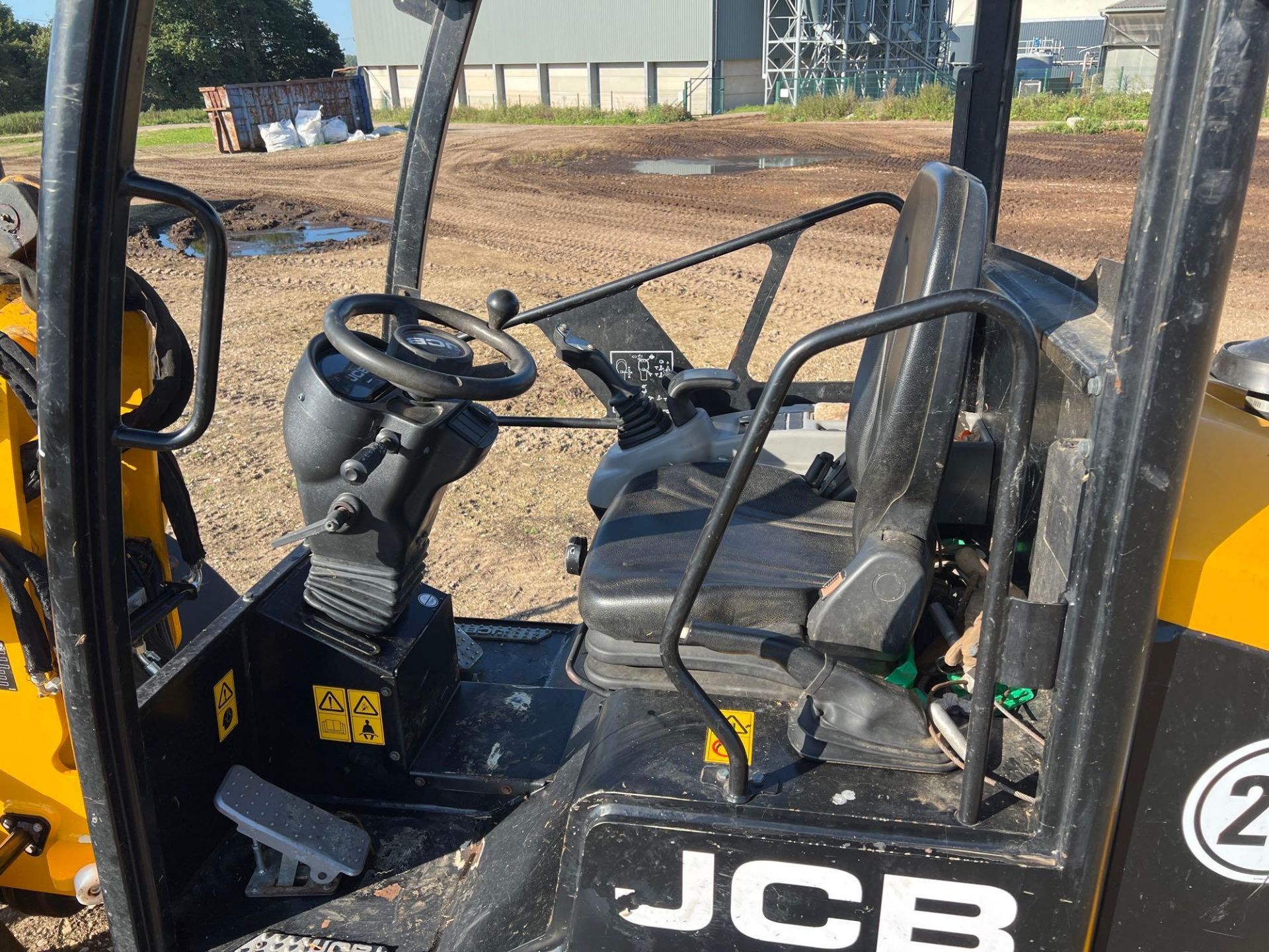 JCB 403 Wheeled Loader (2021) - Image 10 of 11