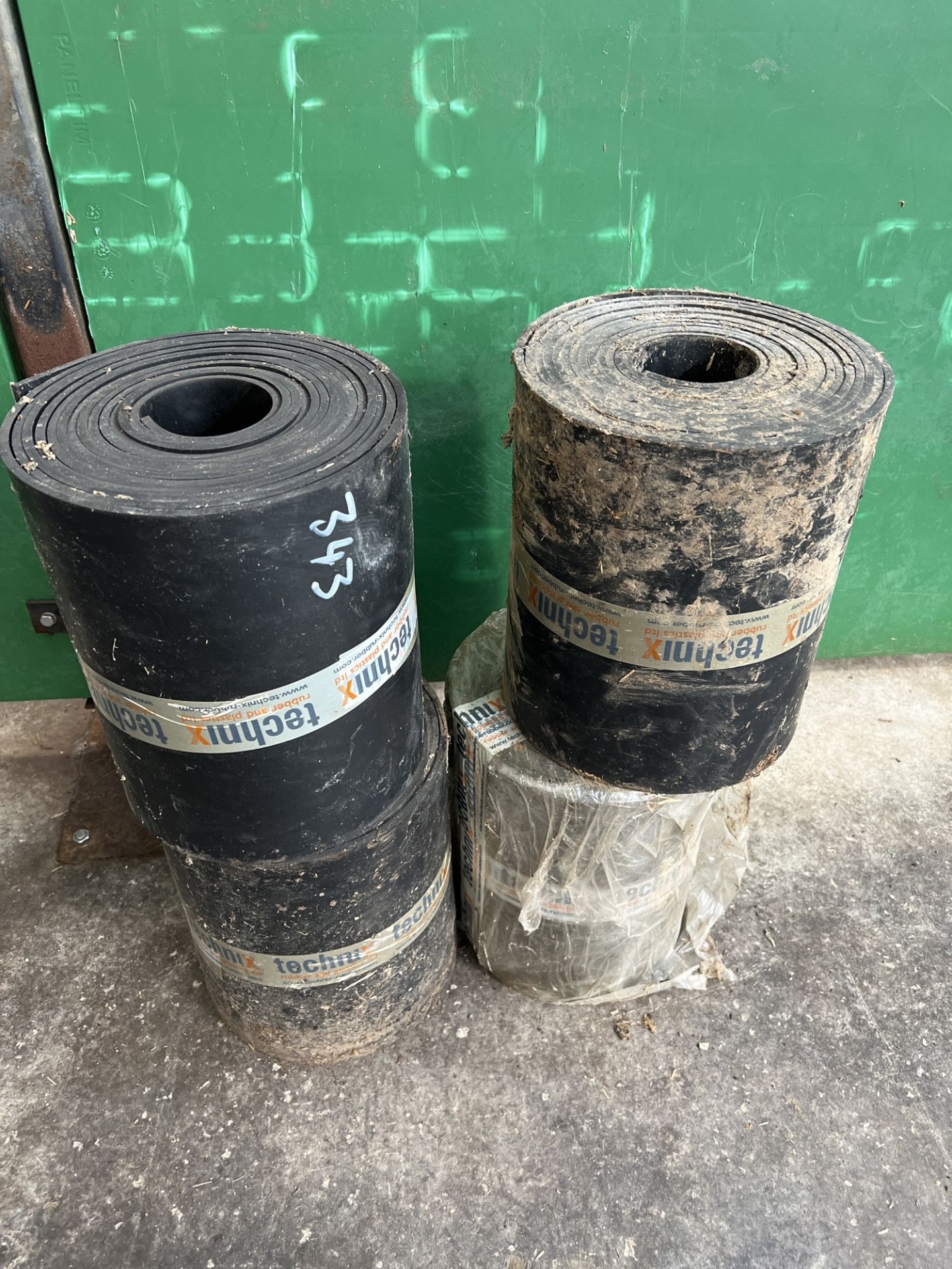 4 rolls of rubber belt