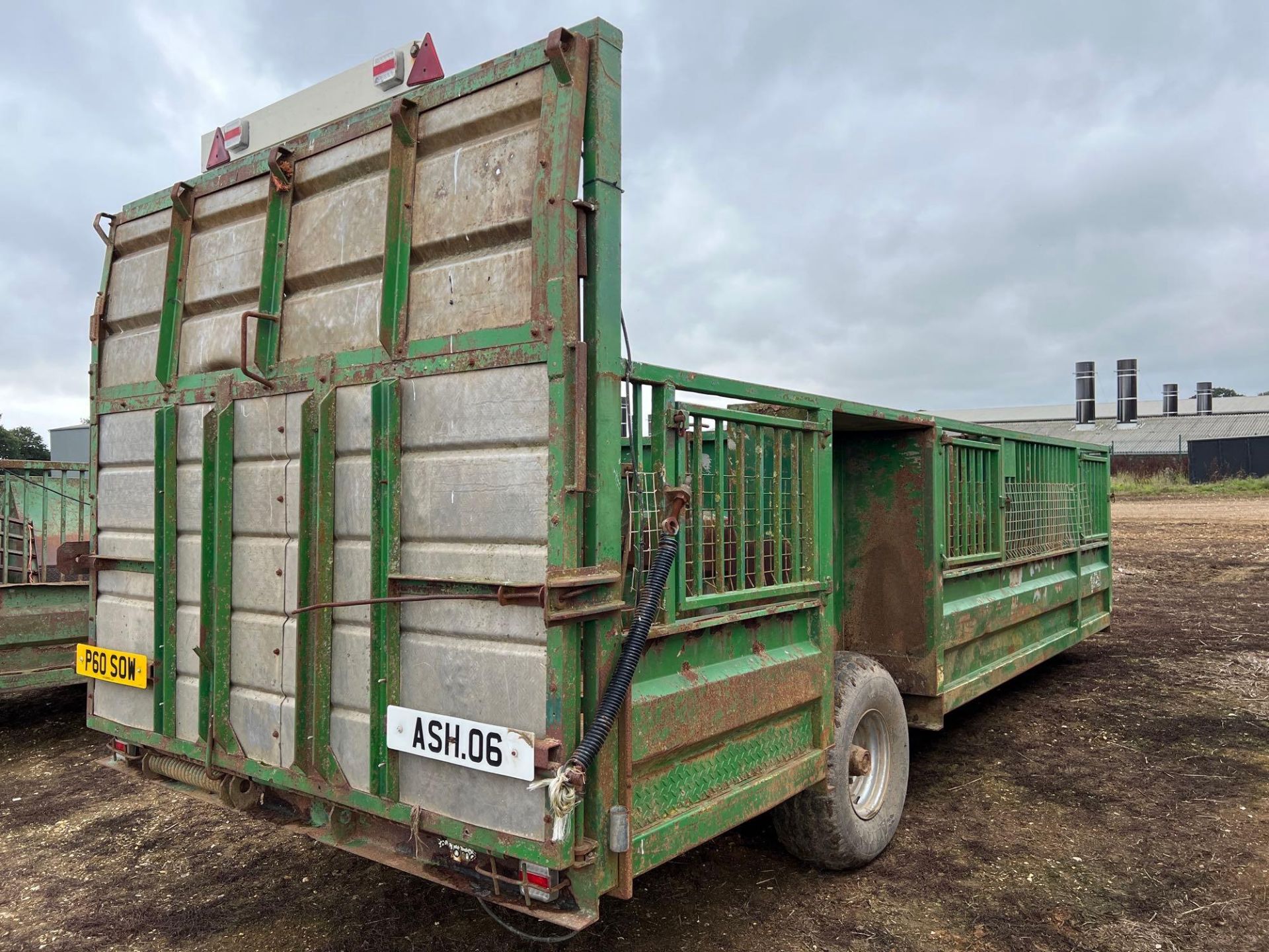 Armstrong & Holmes livestock trailer - Image 4 of 8