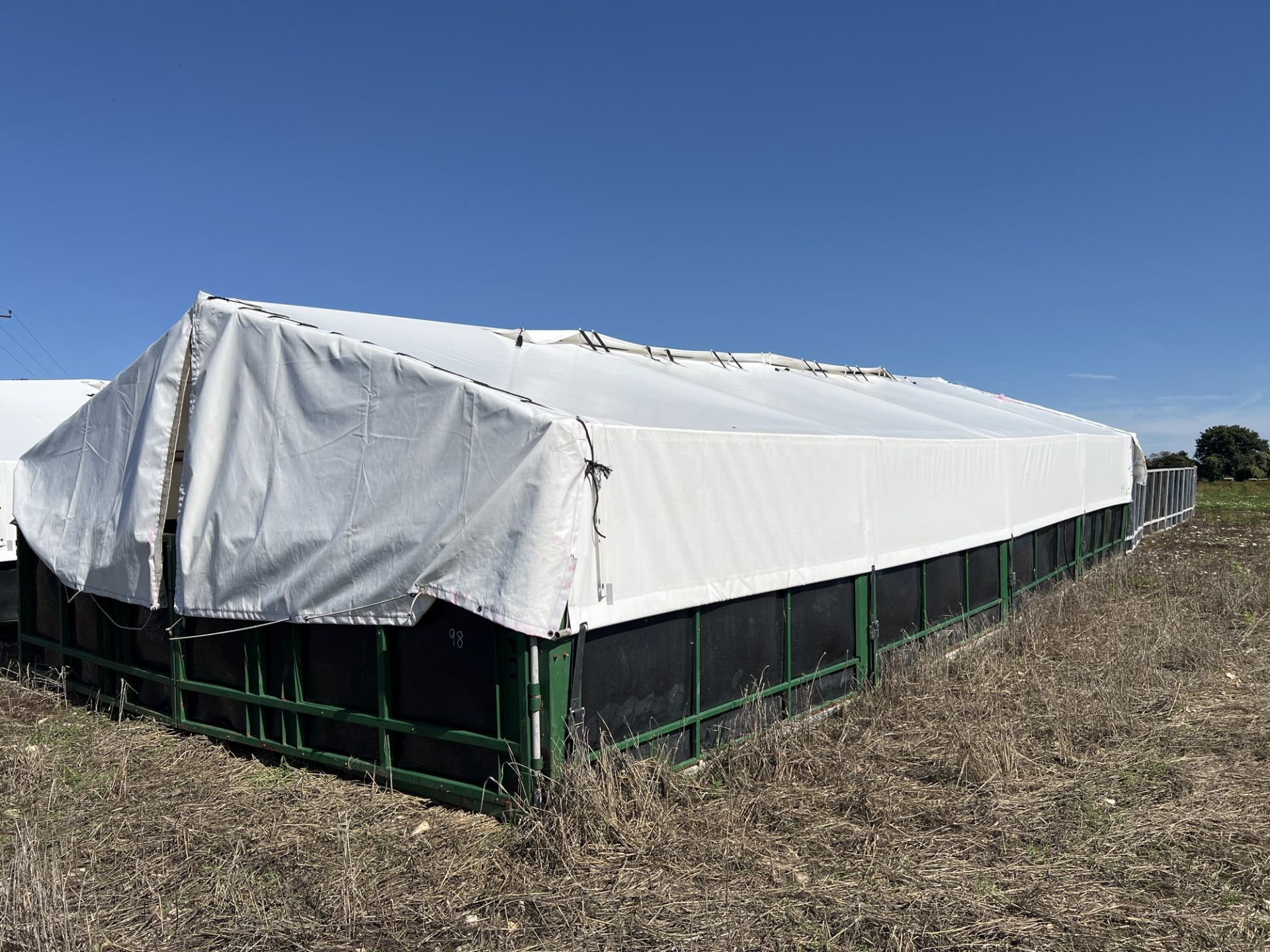 John Harvey Engineering 42ft x 20ft skid mounted rearing tent - Image 2 of 5