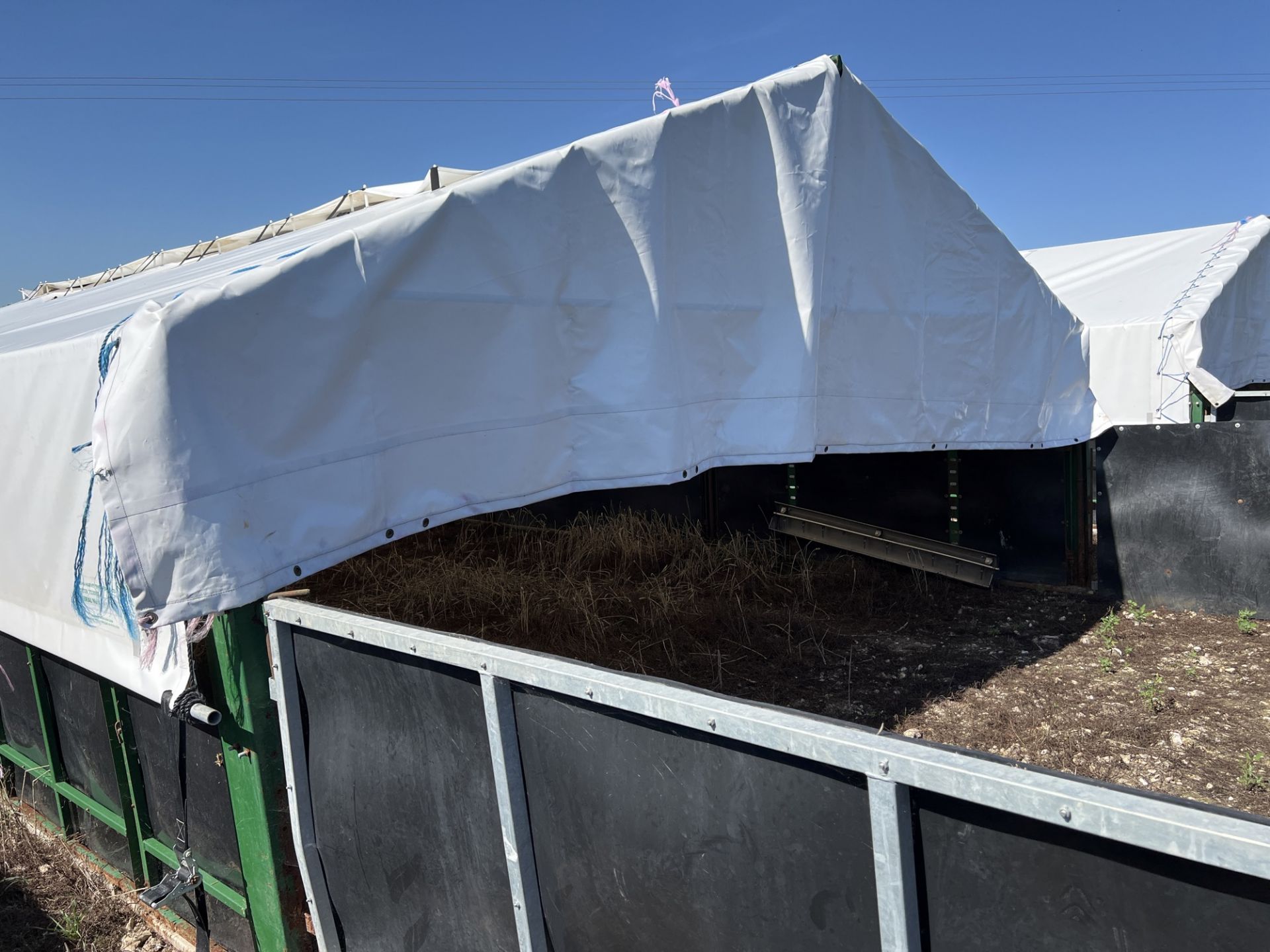 John Harvey Engineering 42ft x 20ft skid mounted rearing tent - Image 5 of 5