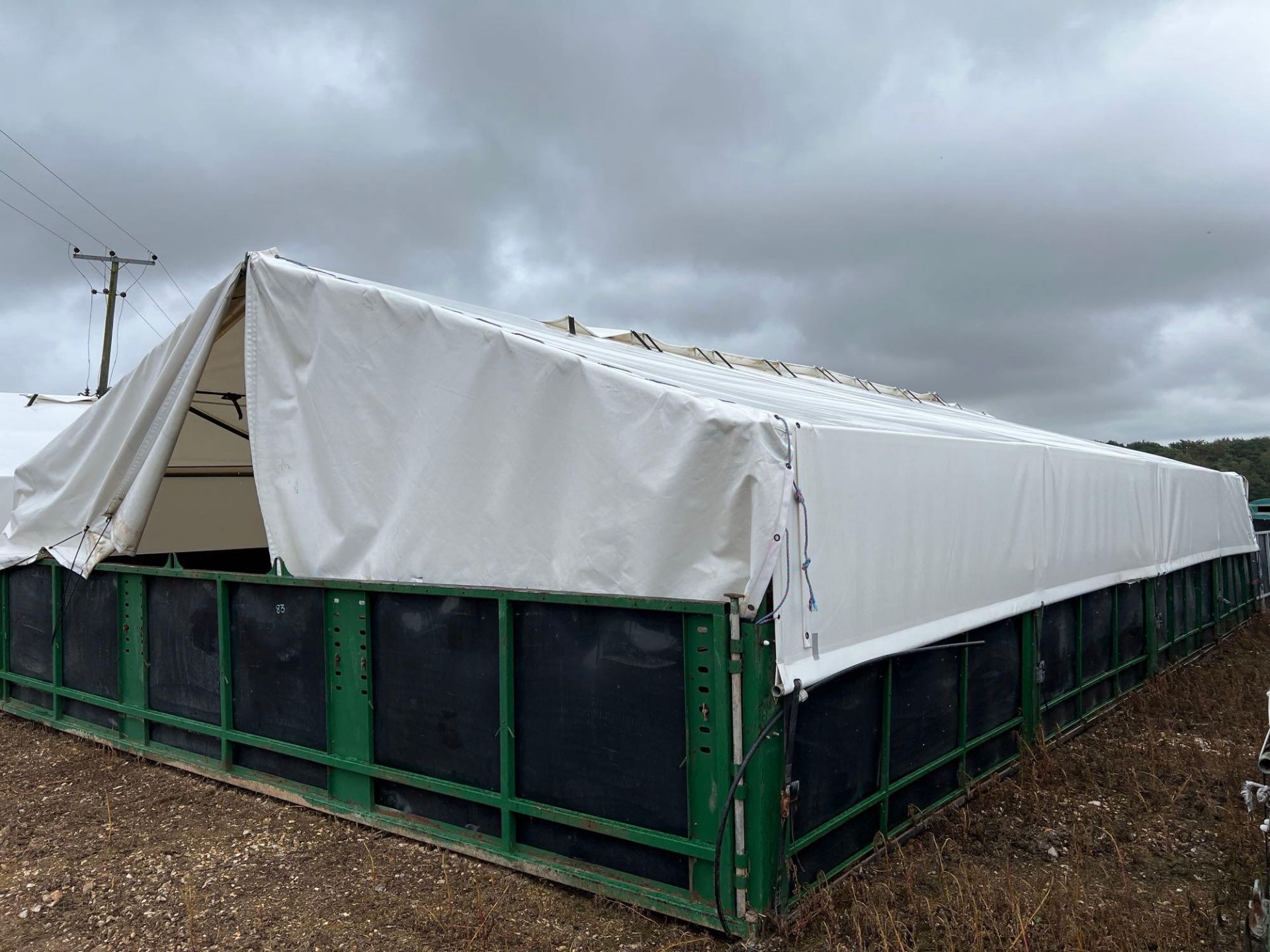 John Harvey Engineering 42ft x 24ft skid mounted rearing tent - Image 4 of 5