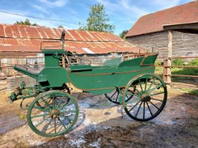 LANDAU built in France to suit 16hh single or pair. The unusual open body with doors and ornate