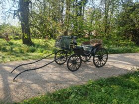 VICTORIA to suit 14 to 15hh single. Painted black on 12 and 14 spoke rubber tyred wheels painted