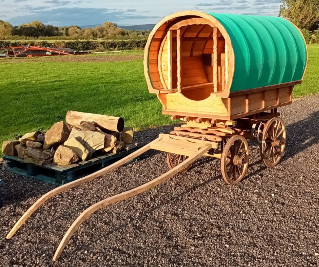 OPEN LOT newly built to suit a Shetland/small pony. Finished in varnished natural wood, with