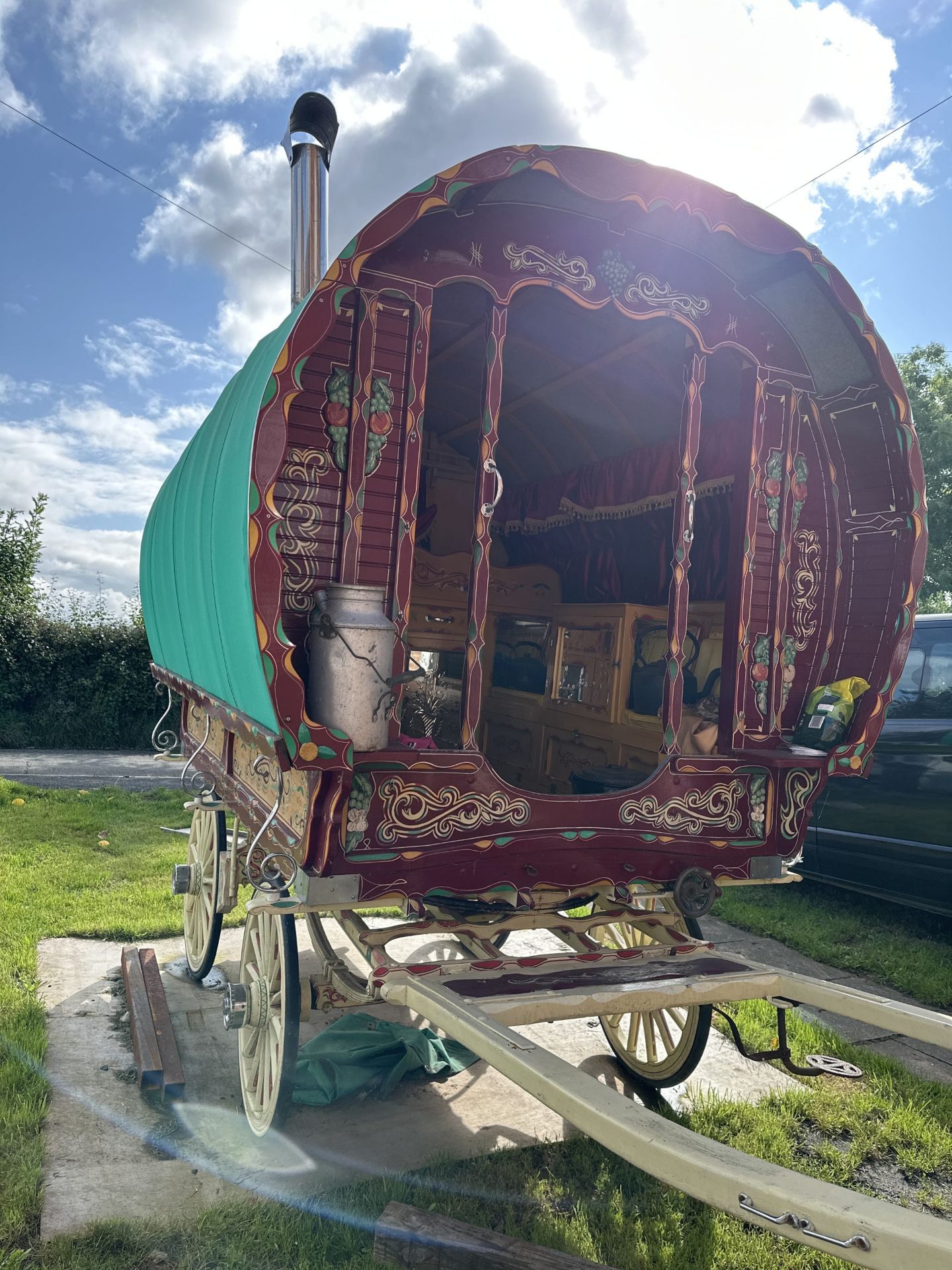 OPEN LOT WAGON the body painted burgundy with side panels in cream and chamfers picked out in - Image 2 of 5