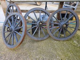 Four iron shod wheels for wagon or dray, 32" and 30"