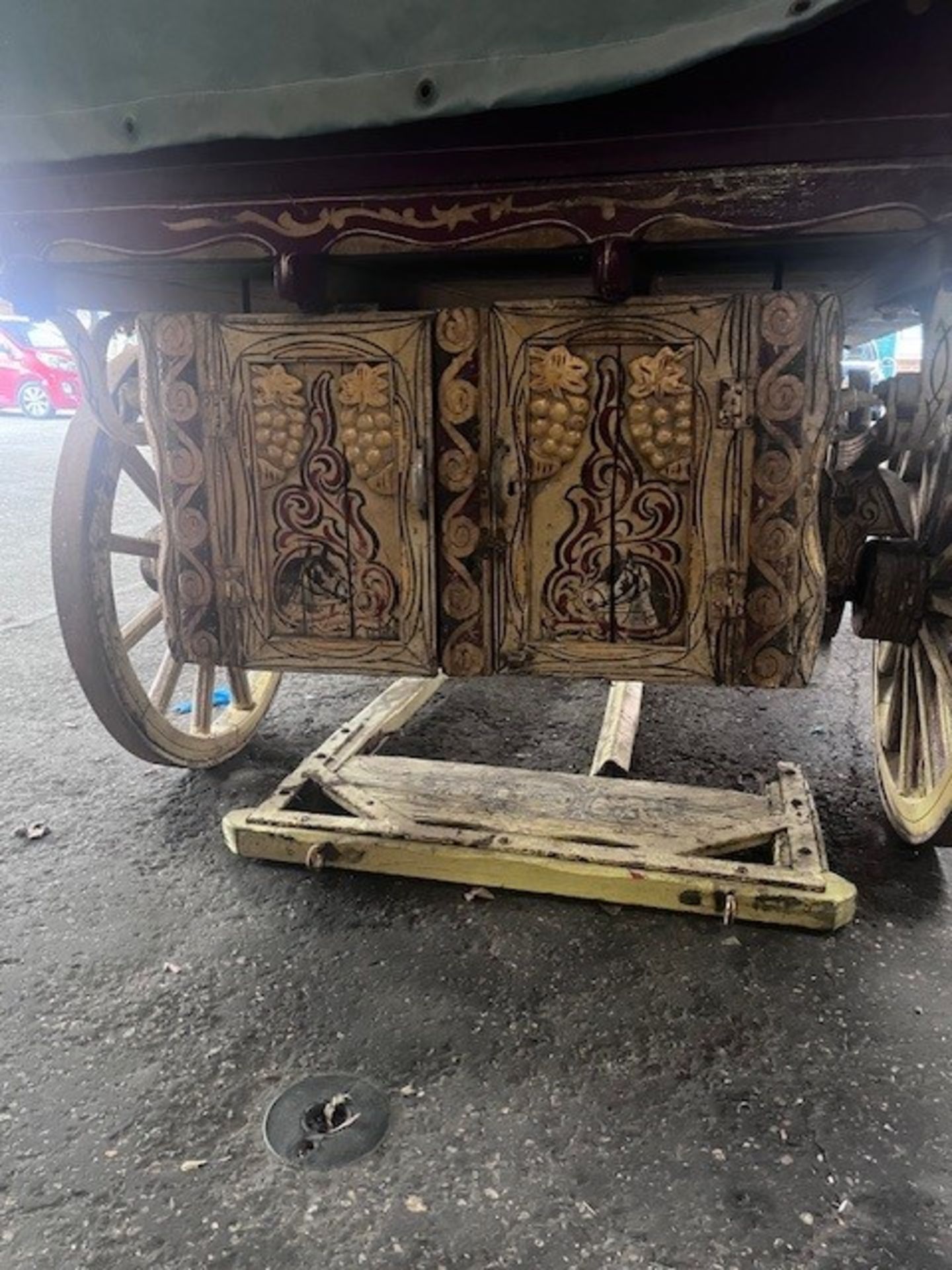 BOW TOP WAGON the dray axles understood to be dated 1904. The exterior has a varnished gold coloured - Image 11 of 12