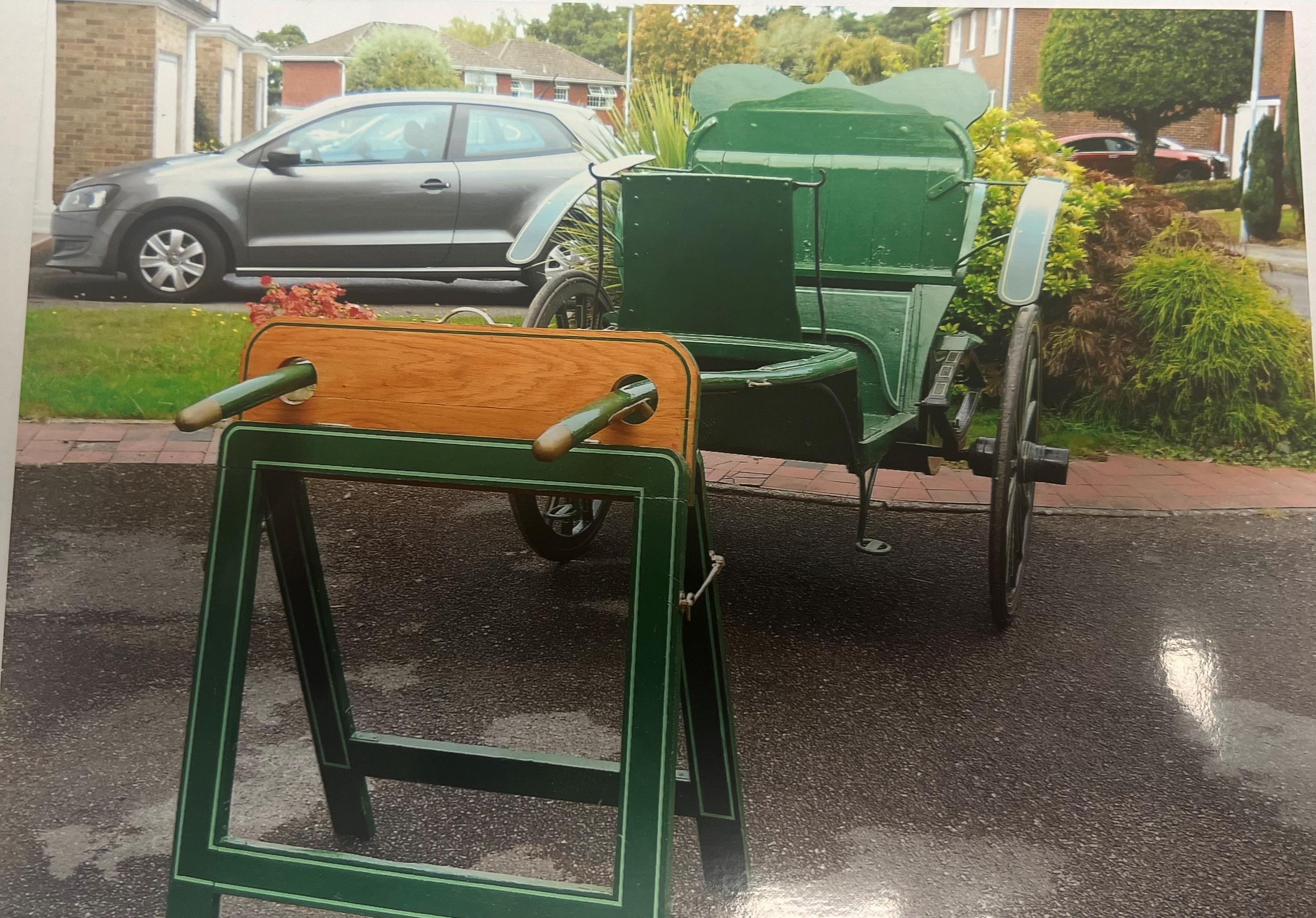 TWO WHEEL DOCTOR'S CART built circa 1880 to suit a pony. Painted green with white lining, on - Image 2 of 4
