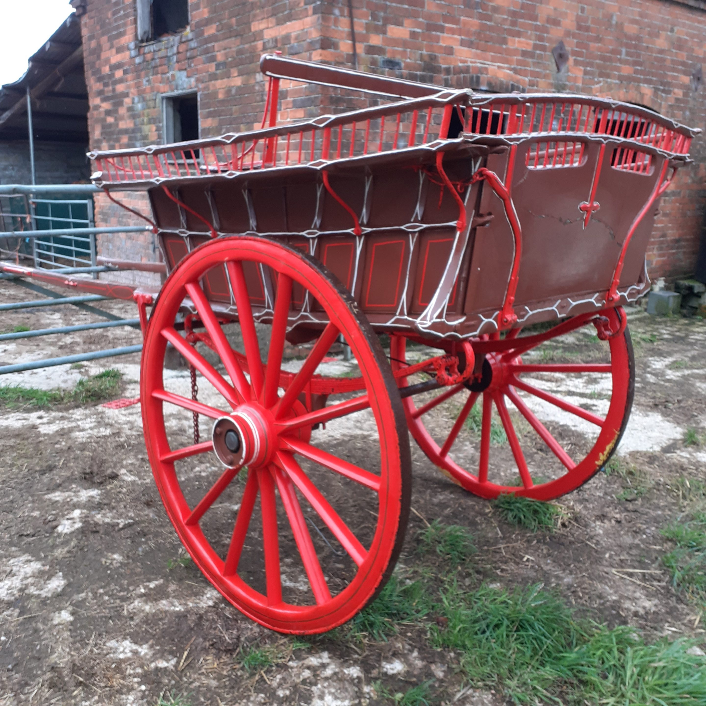 TWO WHEEL MARKET CART built in Gloucester in 1896 to suit a single horse. The white lined red and - Image 2 of 3