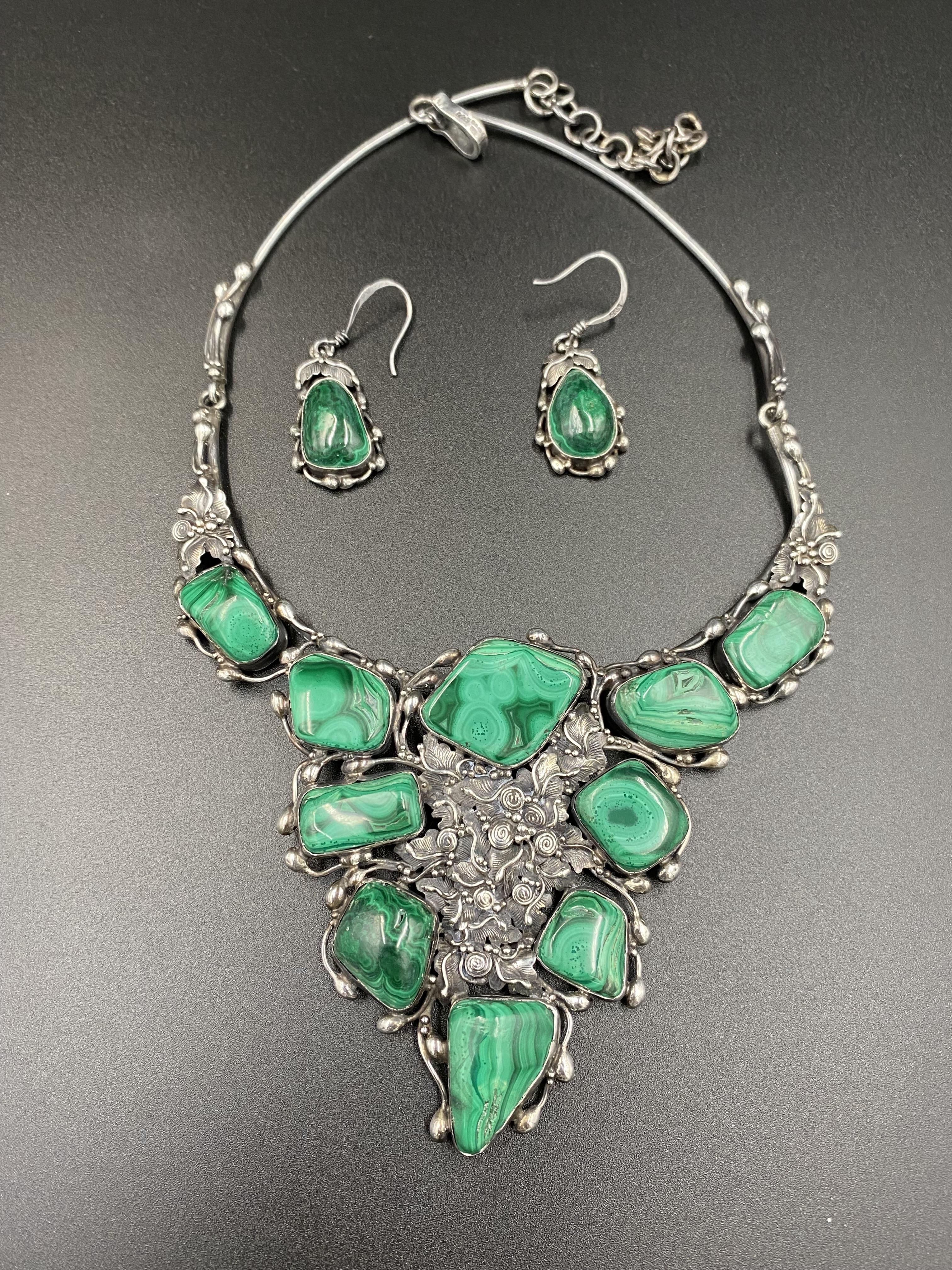 Silver and malachite necklace and earring set - Image 4 of 4