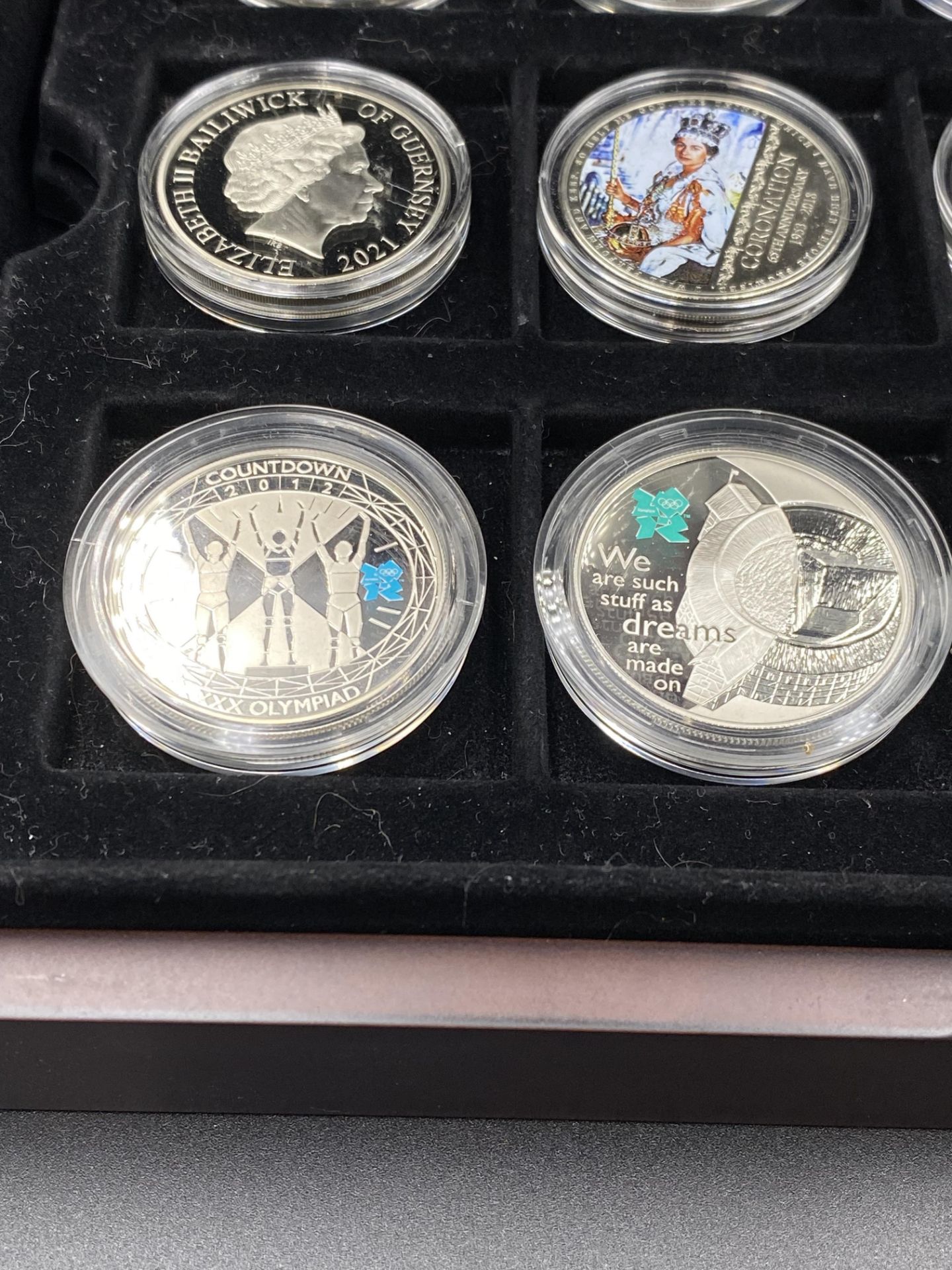 Twelve commemorative silver £5 coins. - Image 5 of 6